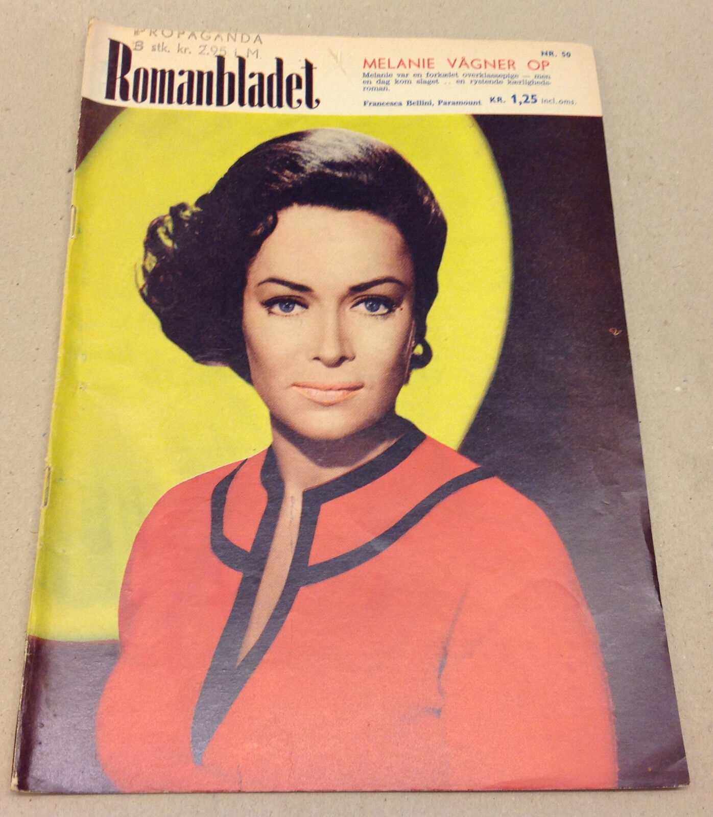 FRANCESCA BELLINI FRONT COVER VINTAGE Danish Novelle Romanbladet Magazine 1965