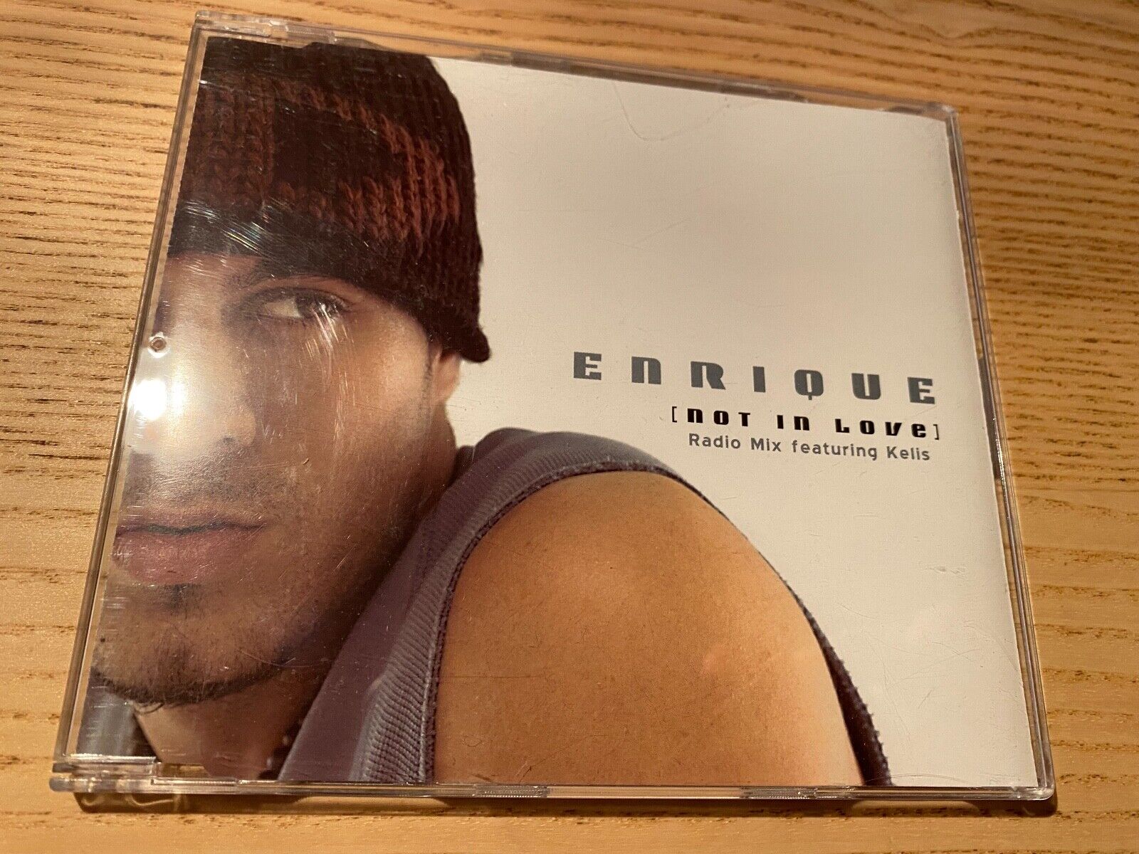 ENRIQUE IGLESIAS  KELIS "NOT IN LOVE" 2004 INTERSCOPE 2 TRACKS PROMO CD SINGLE