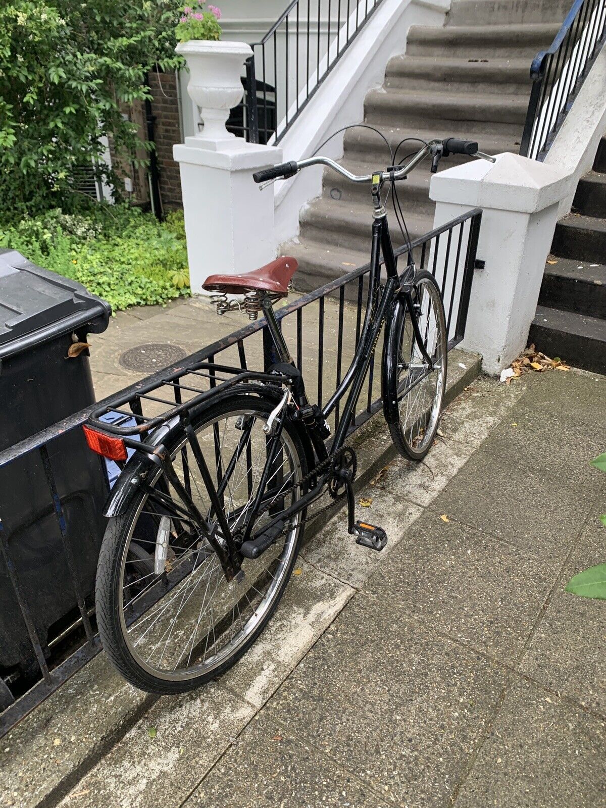 dutch style ladies bike