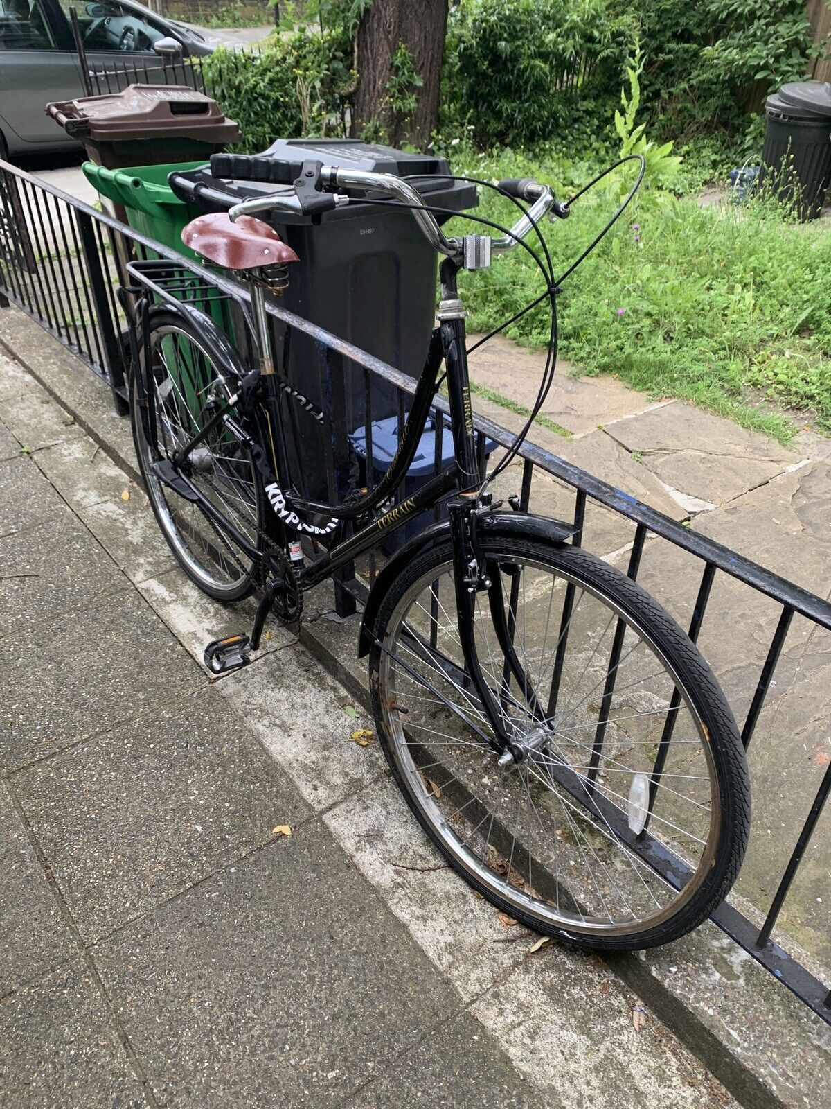 dutch style ladies bike