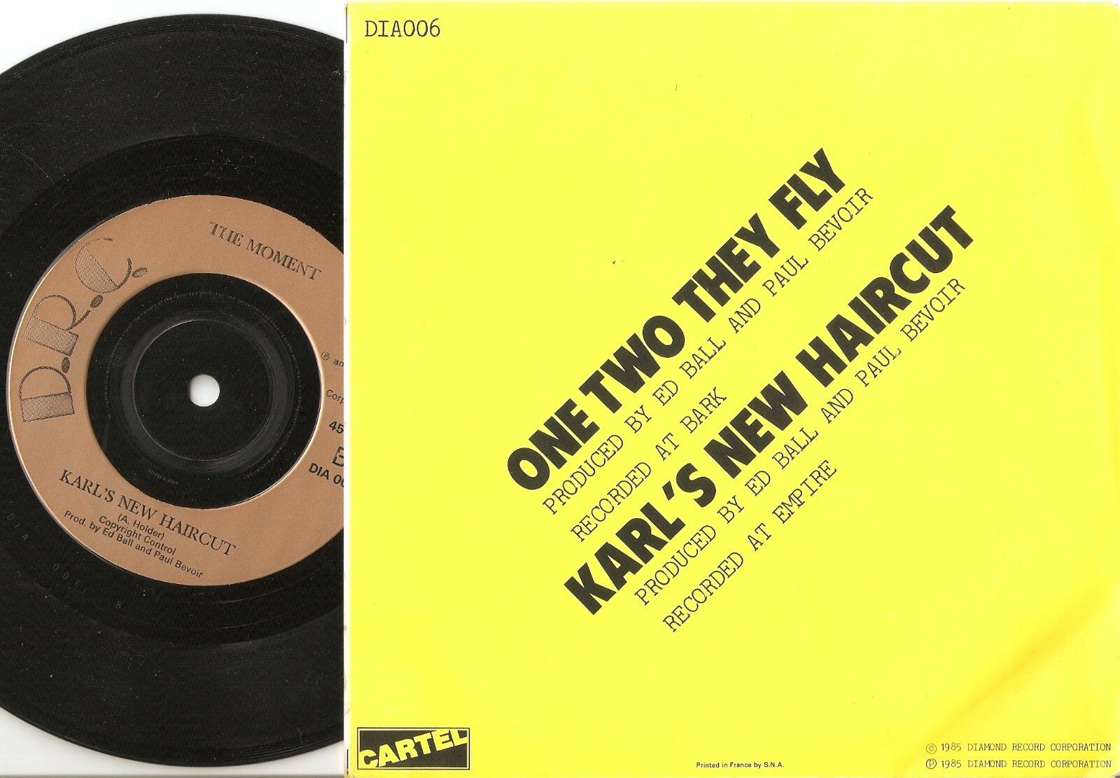 THE MOMENT ONE TWO THEY FLY  KARL`S NEW HAIRCUT 45+PS 1985 MOD REVIVAL A HOLDER