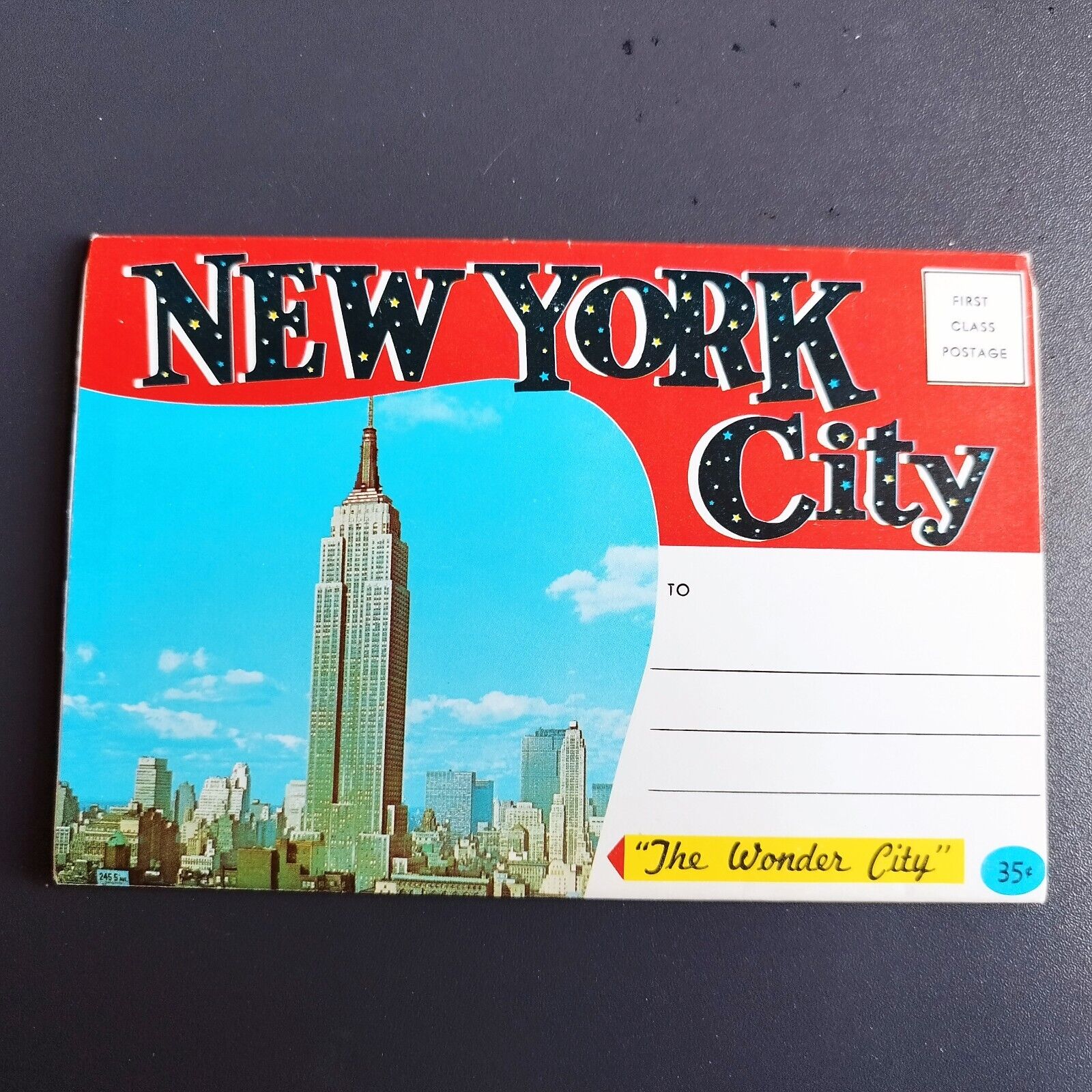 New York City  Postcard booklet with 12 great pictures- From 1980s