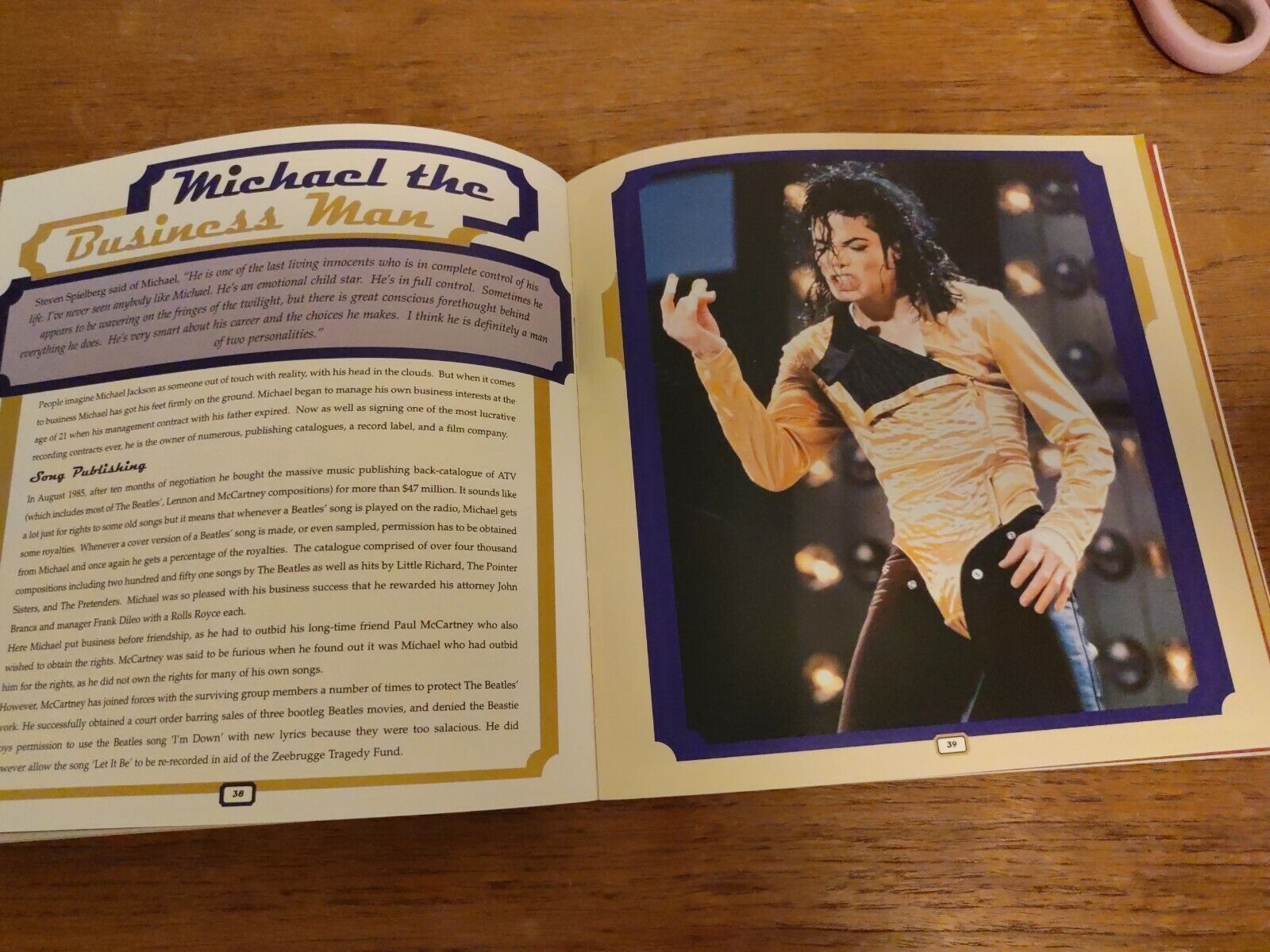 The many faces of MICHAEL JACKSON Great Book Bog125