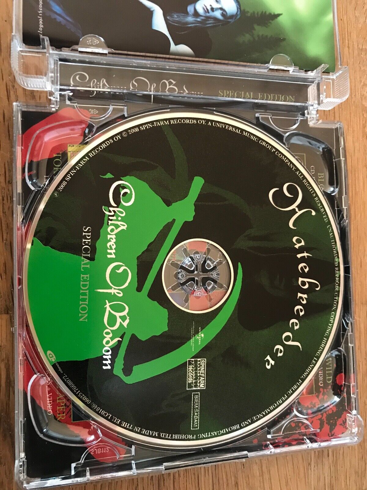 CHILDREN OF BODOM "HATEBREEDER" SPECIAL EDITION ENHANCED RE-ISSUE 2 BONUS TRACKS