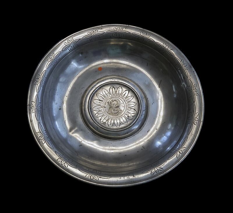 *SC* IMPORTANT GERMAN BAPTISMAL PEWTER DISH W CHRIST DATED 1721!