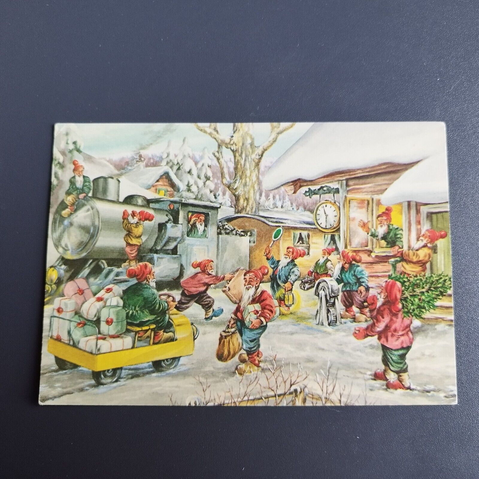 Denmark Vintage Christmas card - Posted 1984  - No X 13