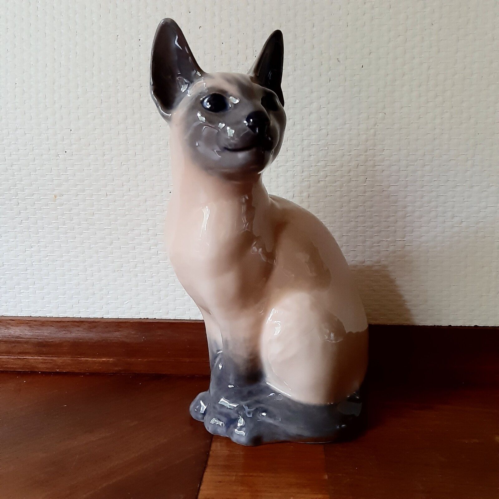 SIAMESE CAT by Th Madsen for ROYAL COPENHAGEN # 3281 Fact FIRST & very sweet