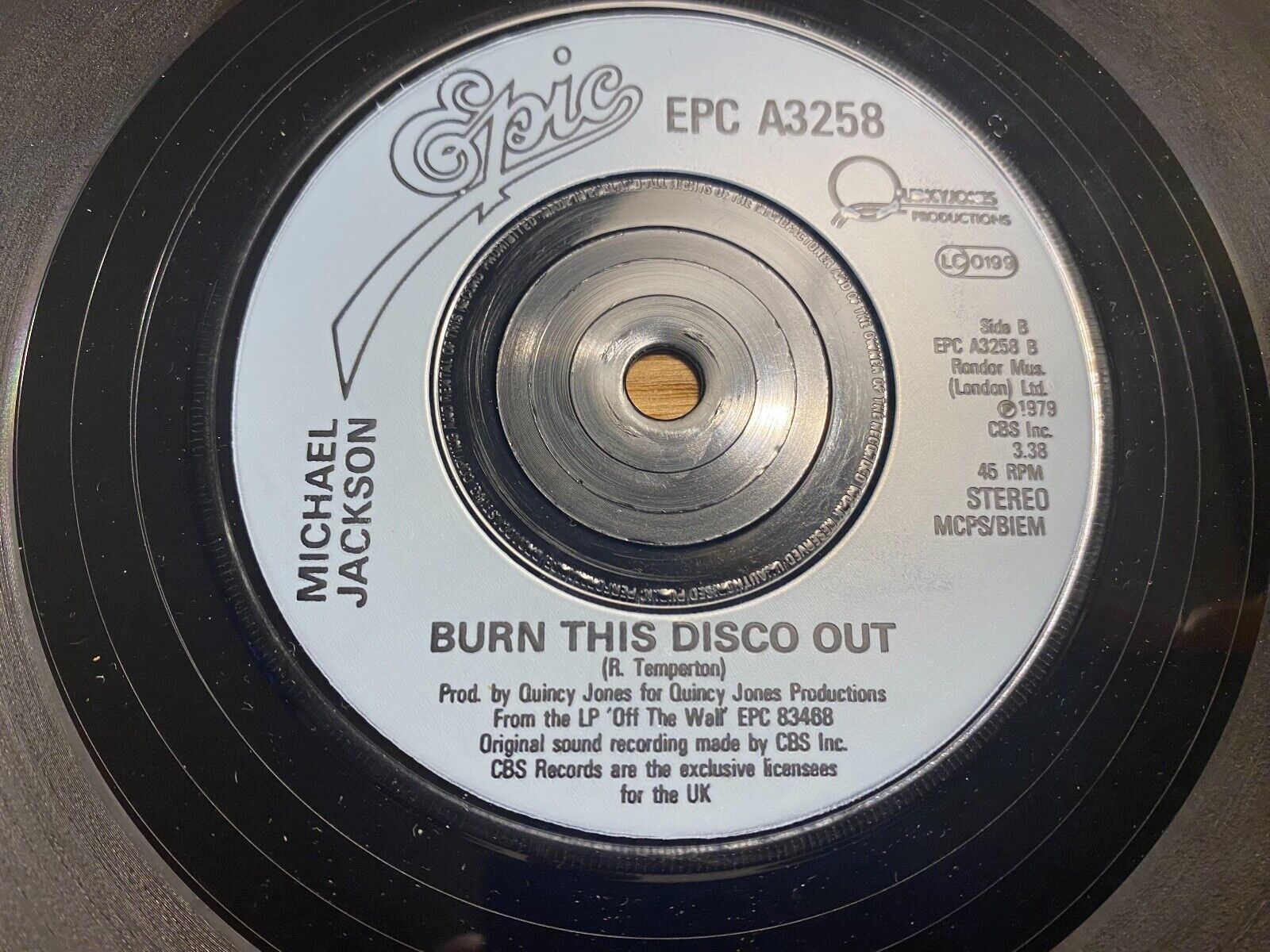 MICHAEL JACKSON "BEAT IT / BURN THIS DISCO OUT" 1982 1PRESS SINGLE EPIC RECORDS