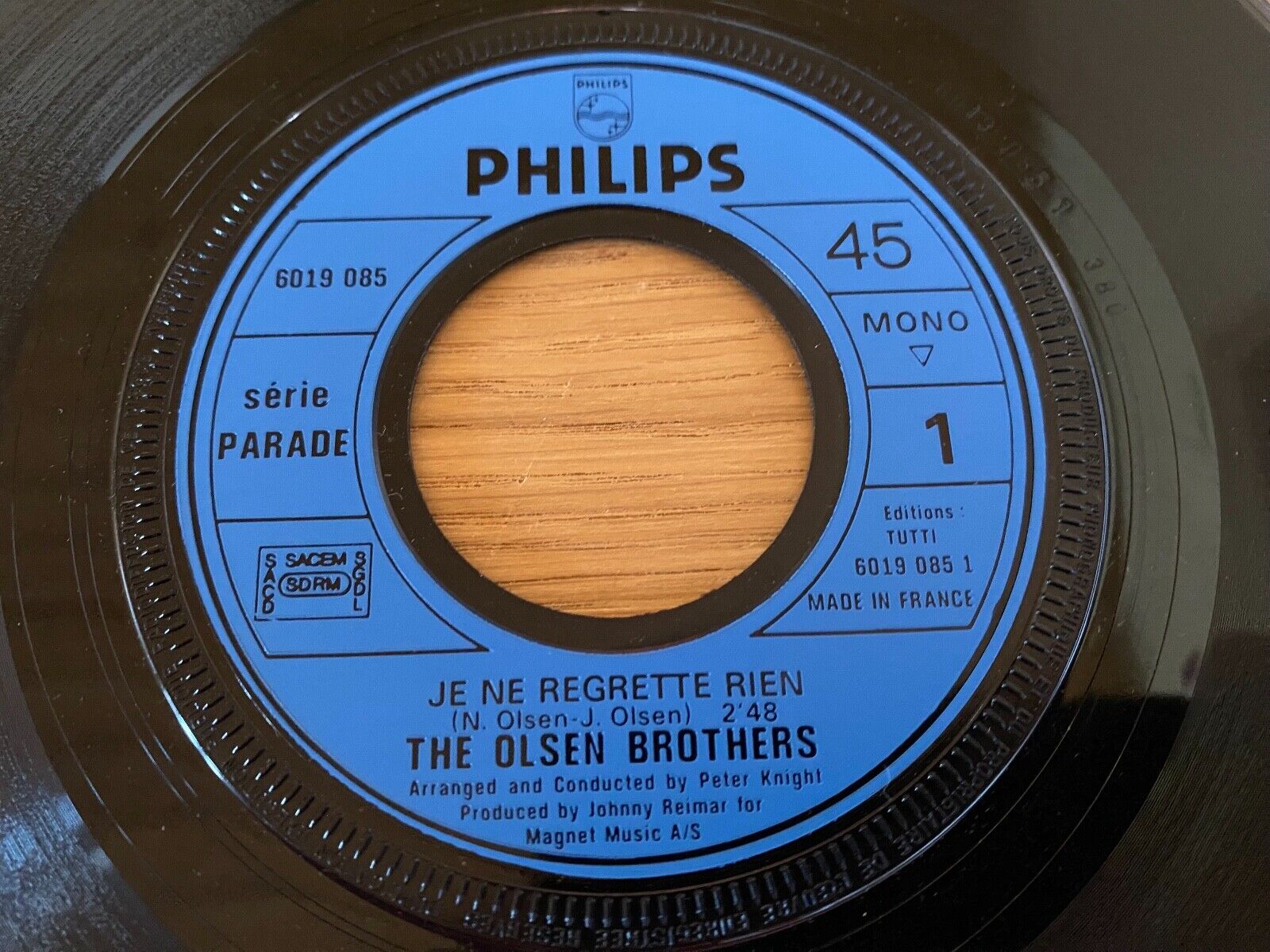 THE OLSEN BROTHERS "JE NE REGRETTE RIEN/THE VIENNA EXPRESS" MONO PHILIPS SACEM 7