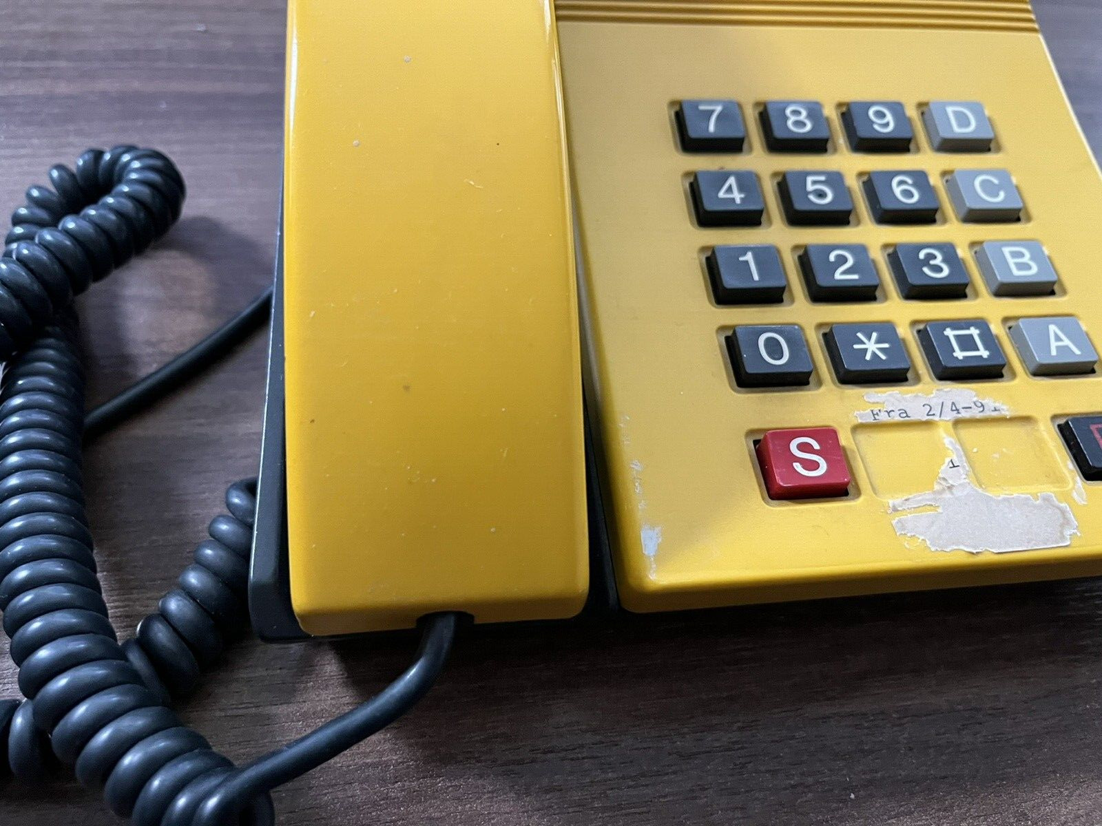 Kirk Comet DK80 Digitel 2000 Danish Design Yellow 1980s Desk Landline Phone