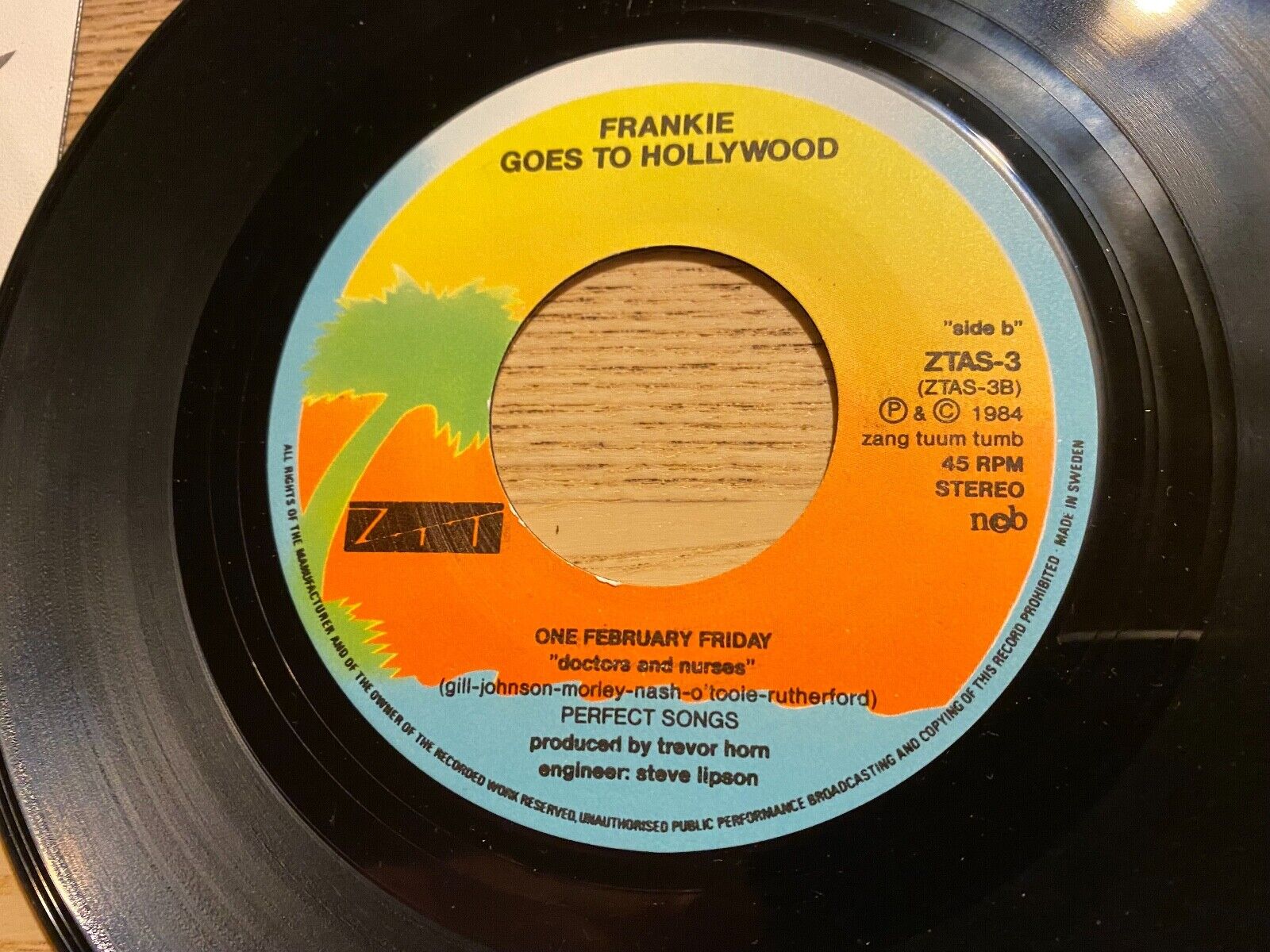 FRANKIE GOES TO HOLLYWOOD "TWO TRIBES / ONE FEBRUARY FRIDAY" 1984 ZTT Records 7"