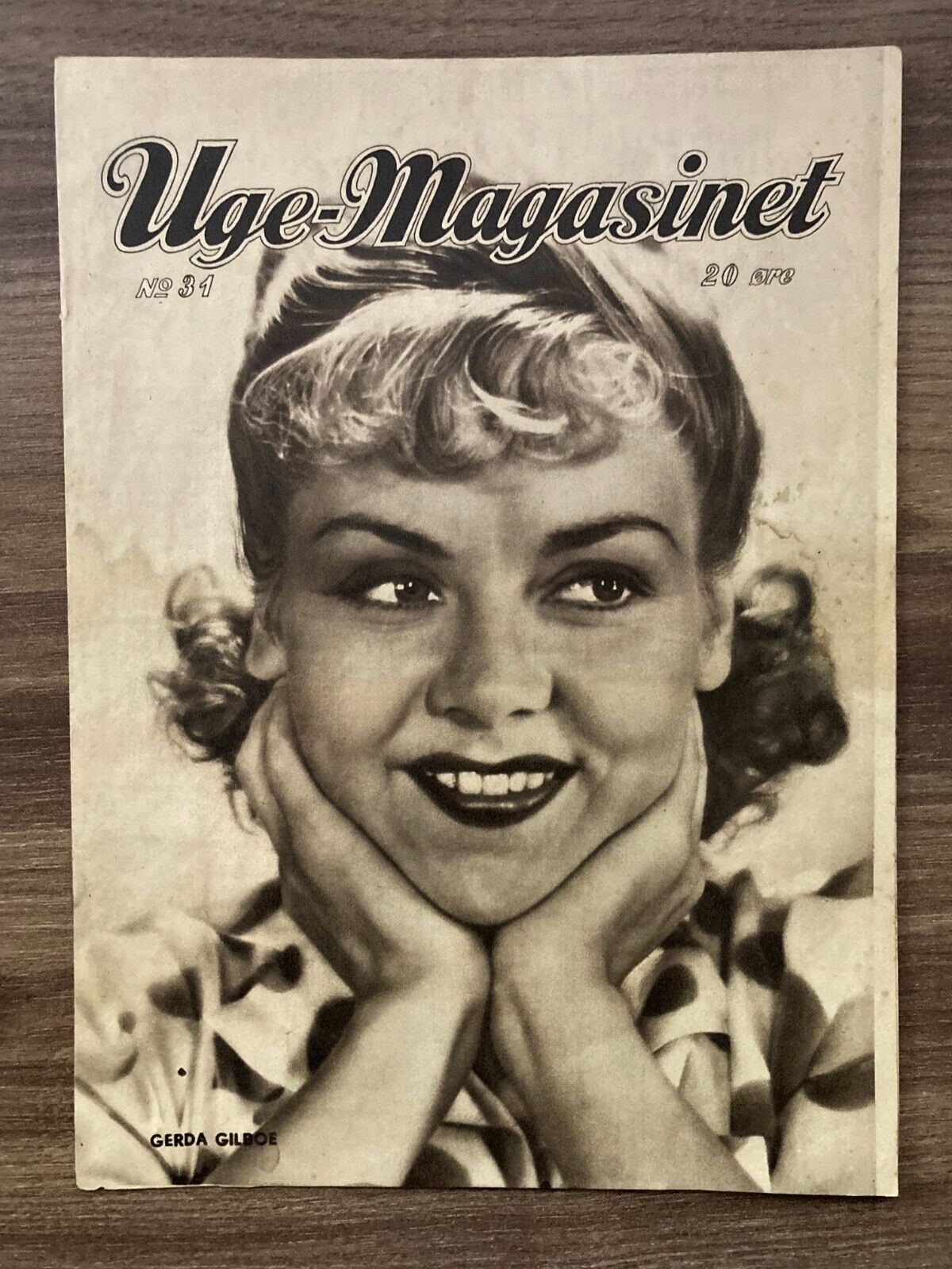 Gerda Gilboe Front Cover 1940s Complete Antique Danish Magazine "Uge-Magasinet"