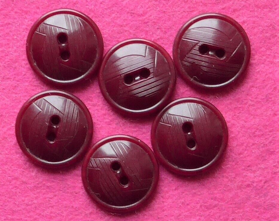 SALE - 6 identical DARK RED vintage plastic buttons - 18 mm (64)