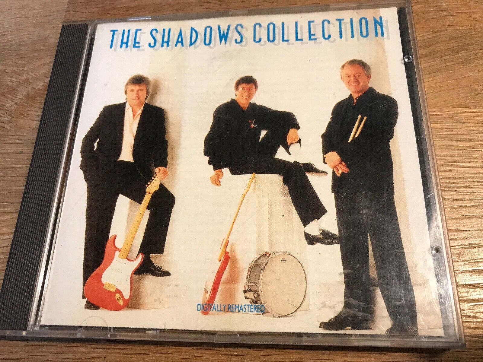 THE SHADOWS "THE SHADOW COLECTION" 1989 CD ALBUM 16 TRACKS PICKWICK UK RARE UK