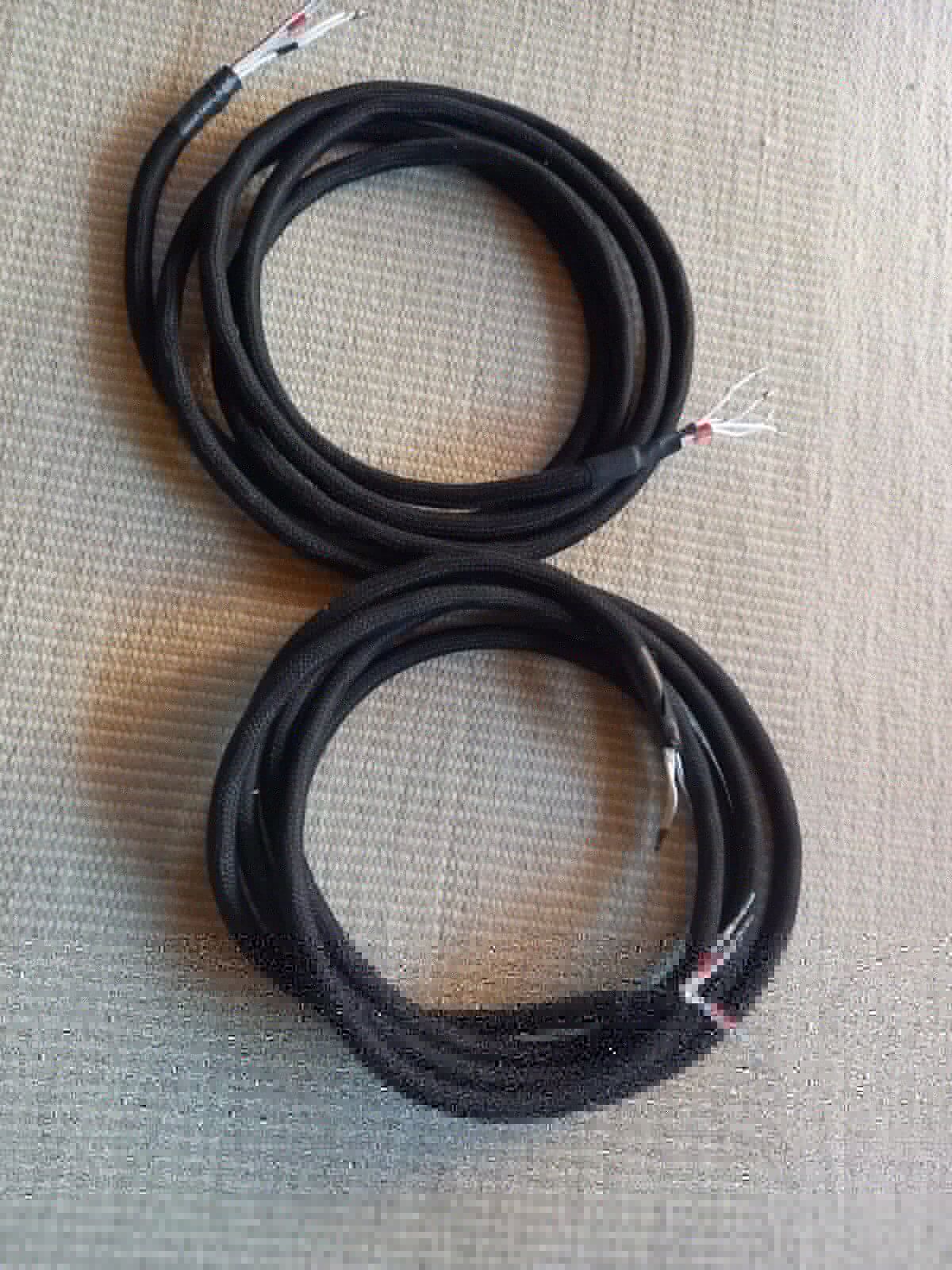 Chord Co. loudspeaker cable 2x4M length biwire, early rare edition. Naim match