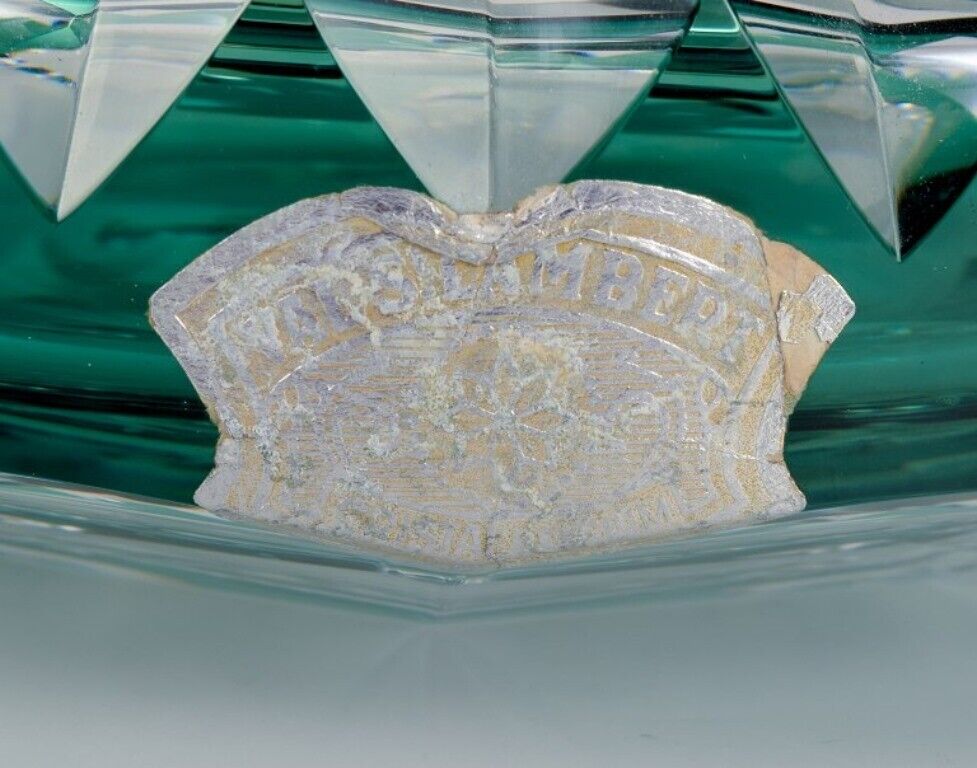 Val St Lambert Belgium Faceted cigar ashtray in green and clear glass