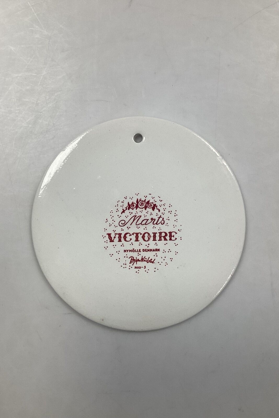 Bjorn Wiinblad: Red March plate from Nymolle - VICTOIRE