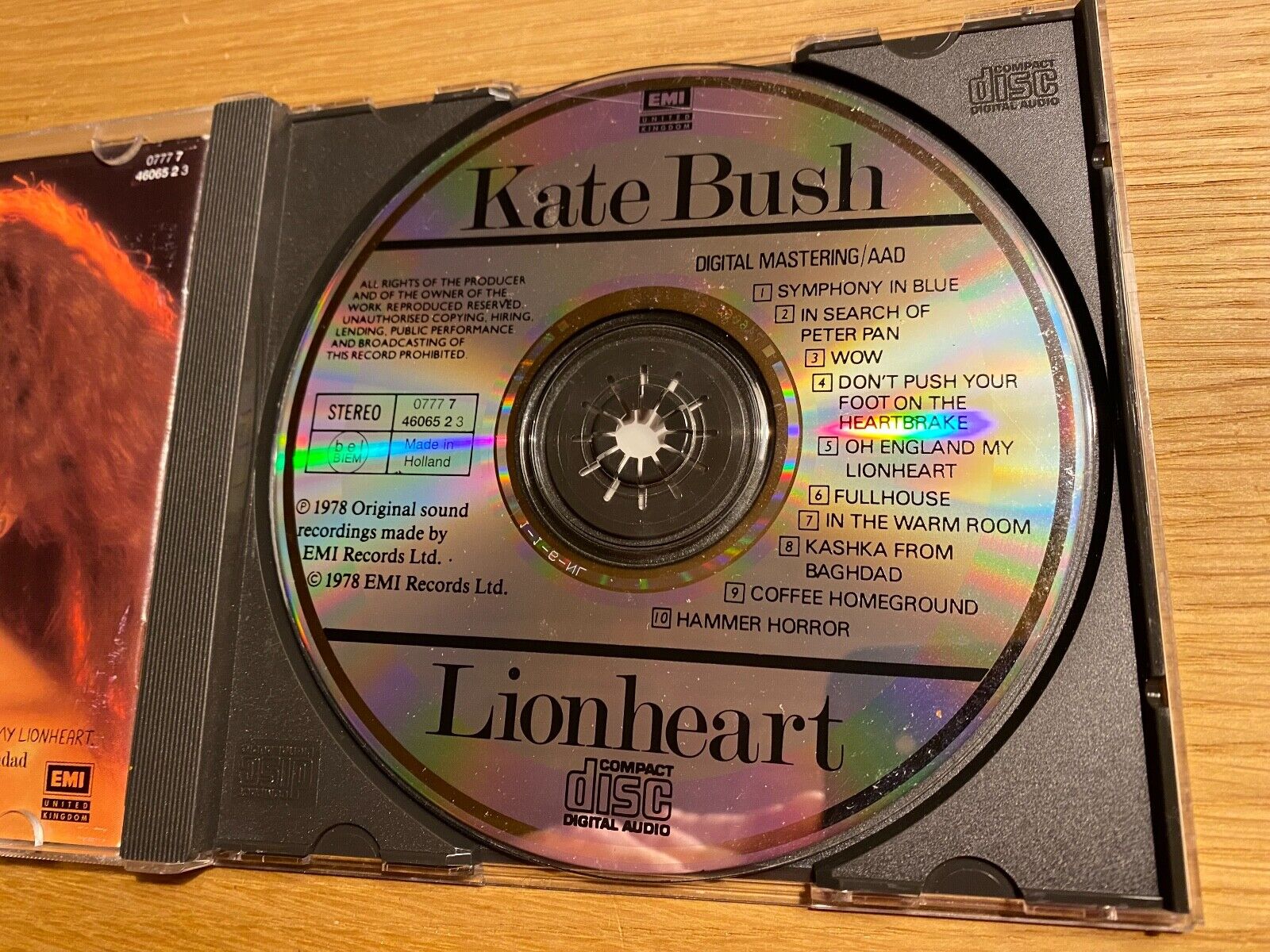 KATE BUSH "LIONHEART" 1978 CD ALBUM 10 TRACK EMI RECORDS DIGITAL MASTERING AAD