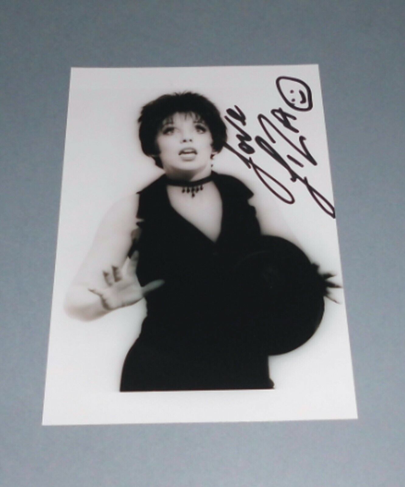 Liza Minnelli Autograph Signed 6X4 Photo