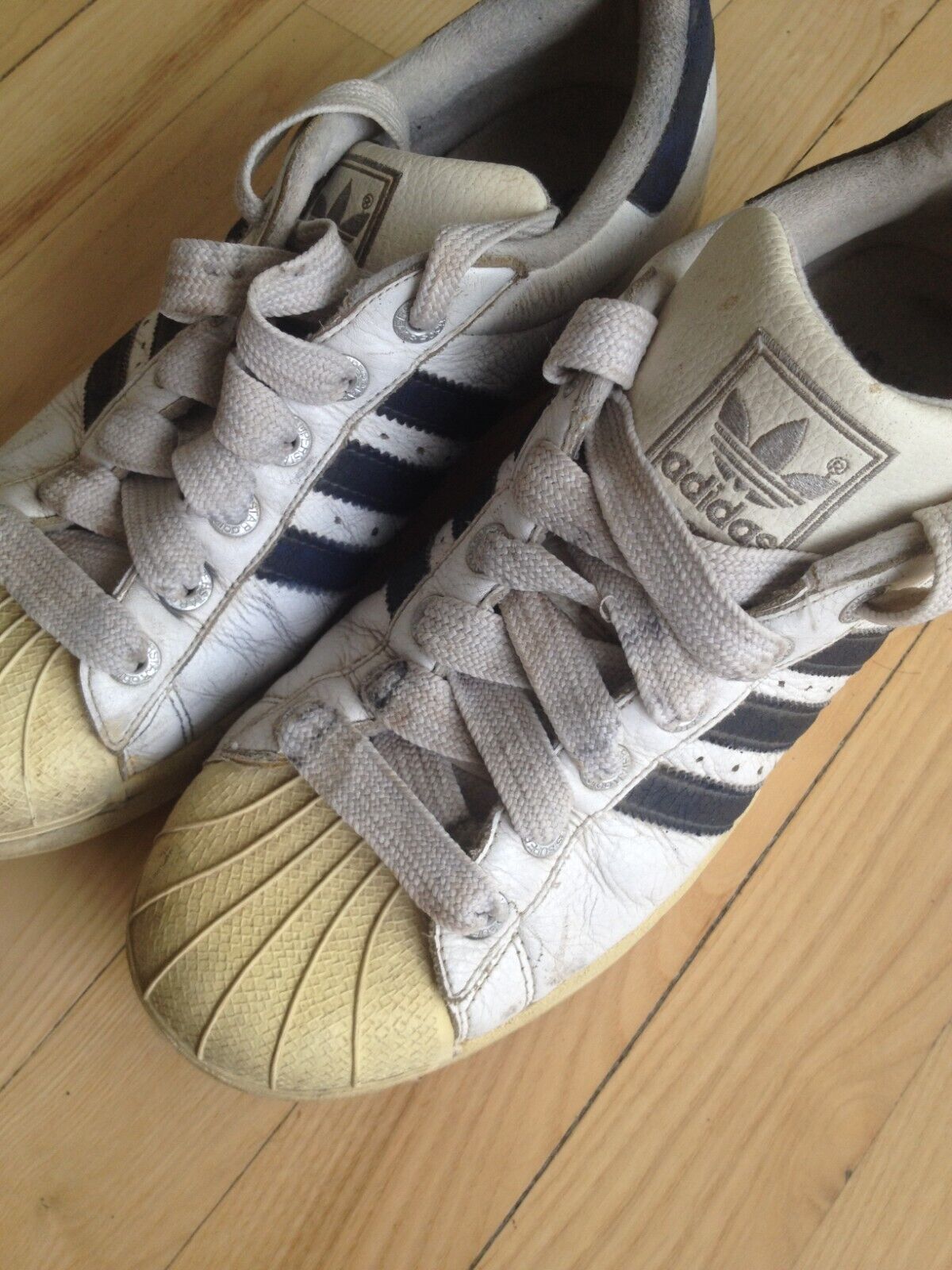 Adidas superstars vintage from 2002 US 10