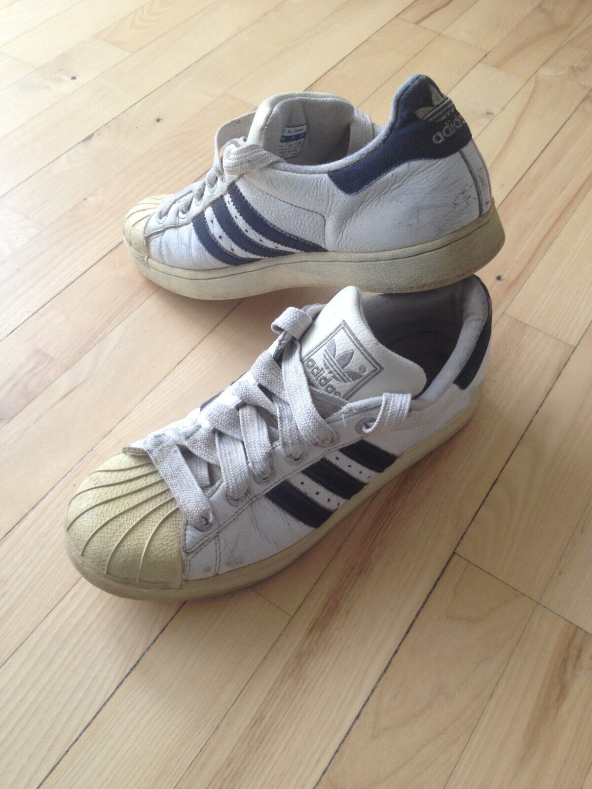 Adidas superstars vintage from 2002 US 10