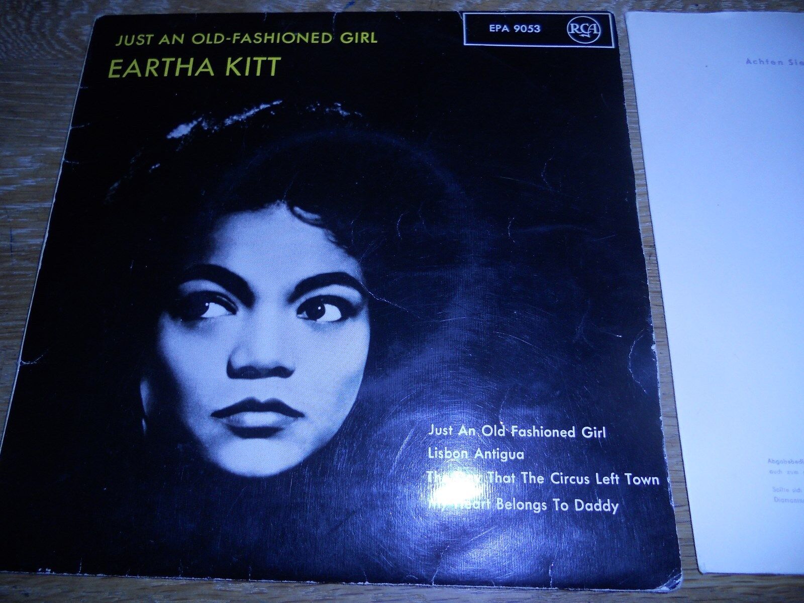 EARTHA KITT "JUST AN OLD-FASHIONED GIRL/LISBON ANTIGUA/THE DAY THAT THE CIRCUS"*