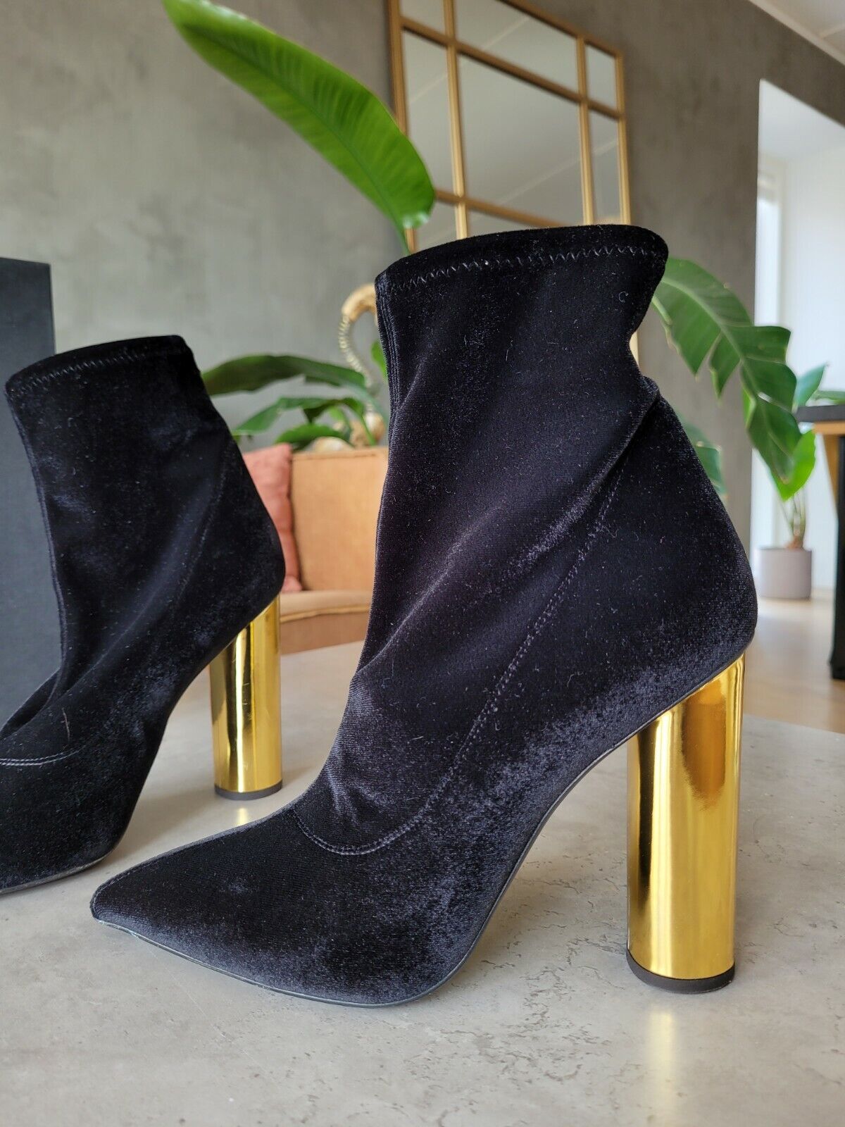 **Giuseppe Zanotti** Black Velvet Gold Heel Ankle Boots Size 40