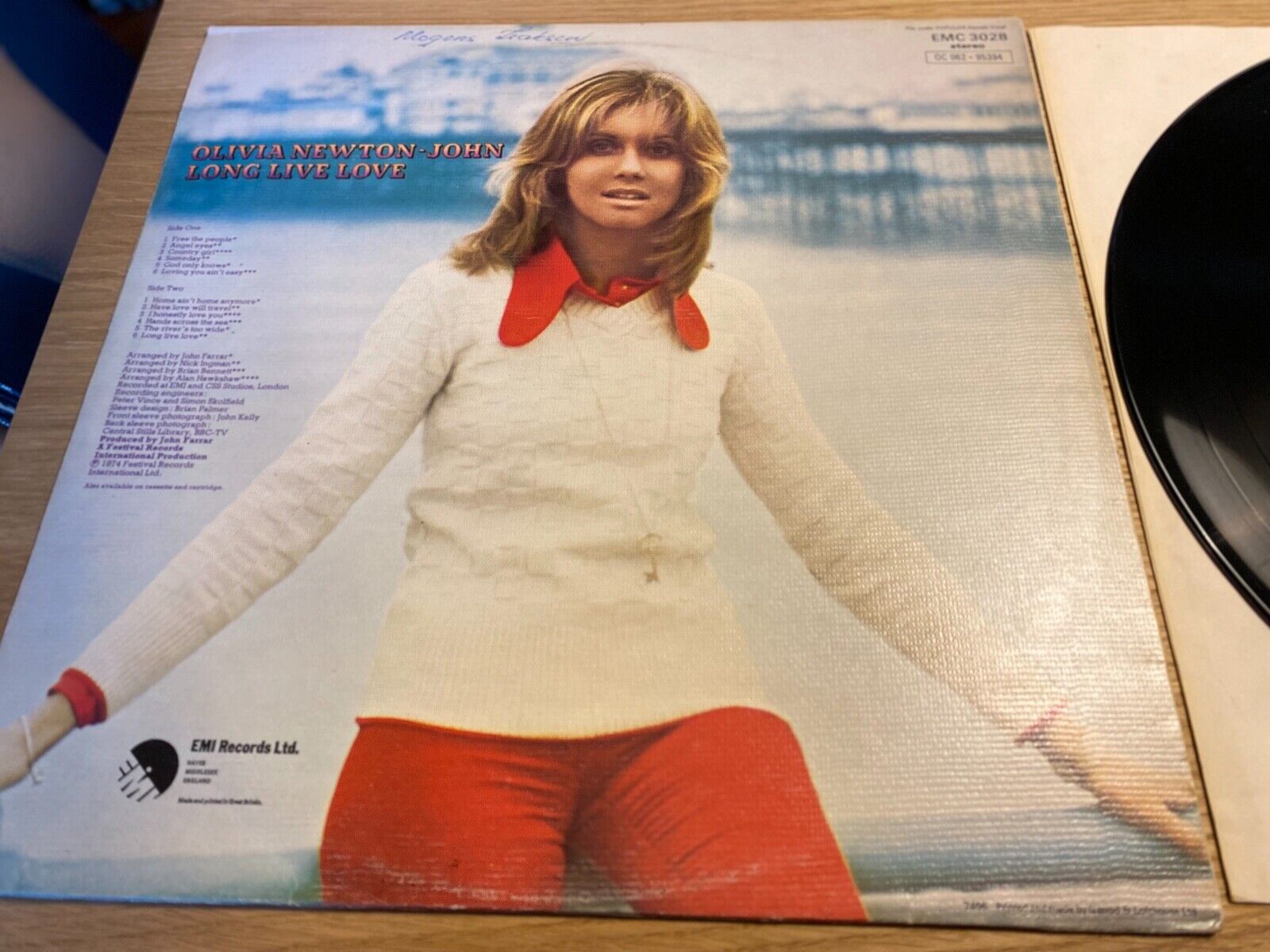 OLIVIA NEWTON-JOHN "LONG LIVE LOVE" 1974 EMI VINYL LP DANISH PRESSING NCB SCARCE