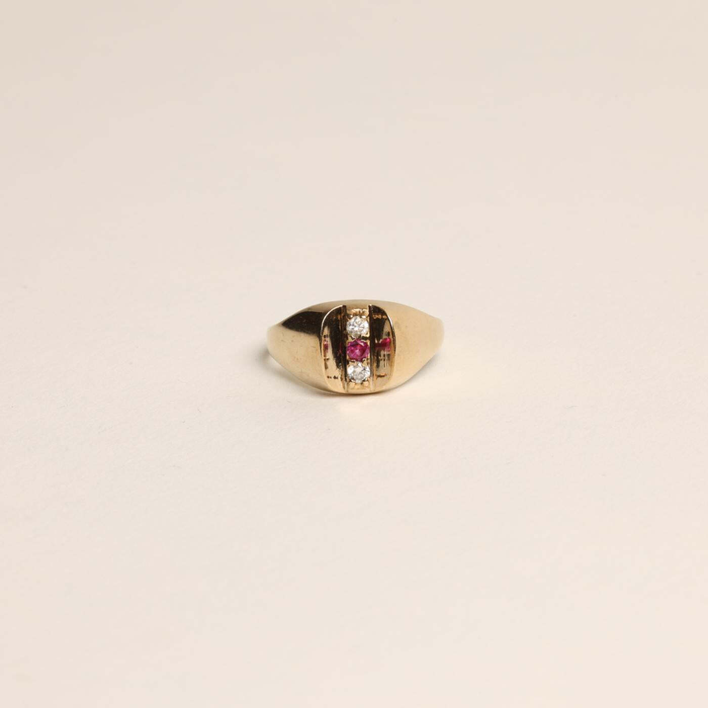 Ring with and synthetic ruby in 8K Gold size 9¼ | Real Genuine Gold