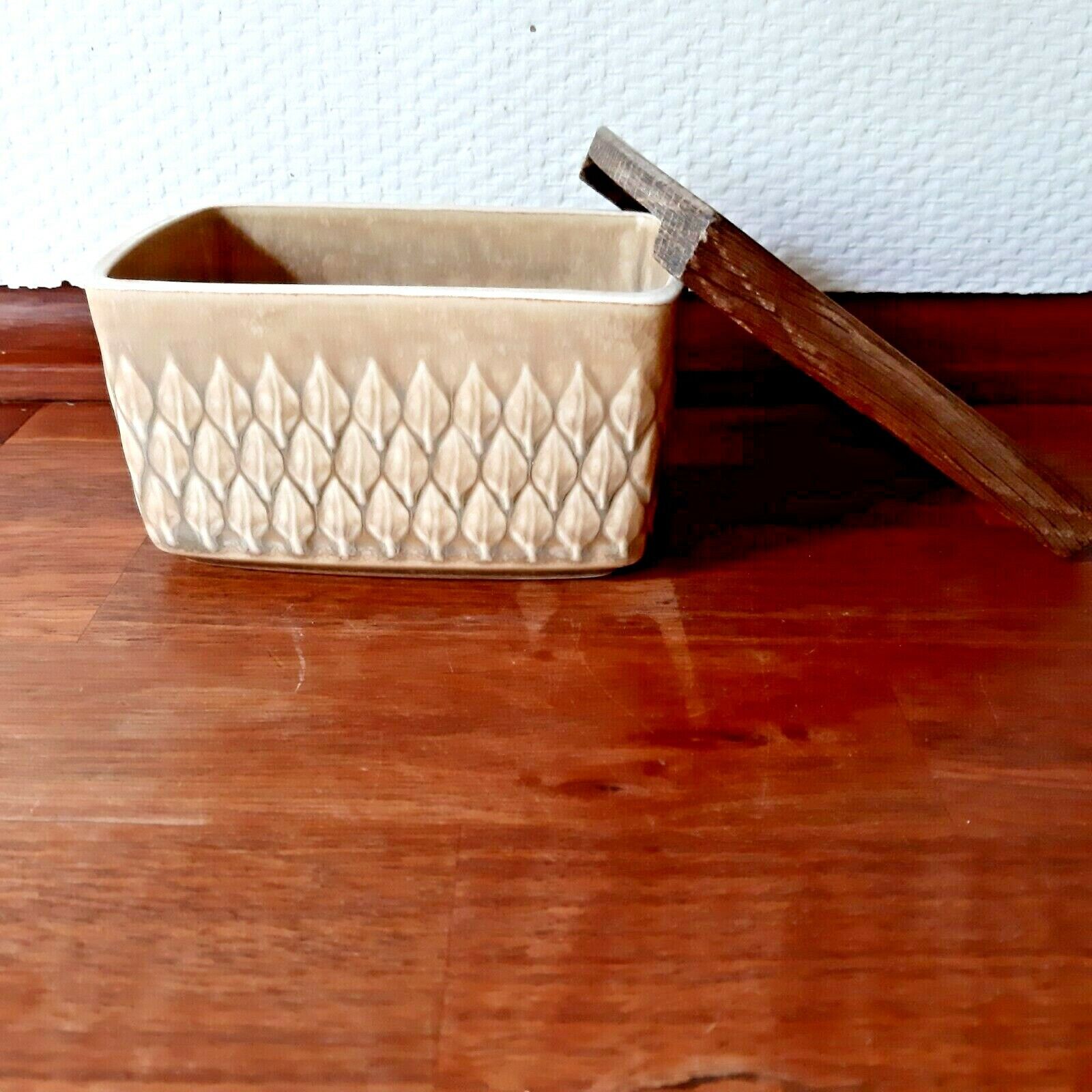 RELIEF Butter Box w Teak Lid Jens H Quistgaard Bing  Grondahl Kronjyden Denmark