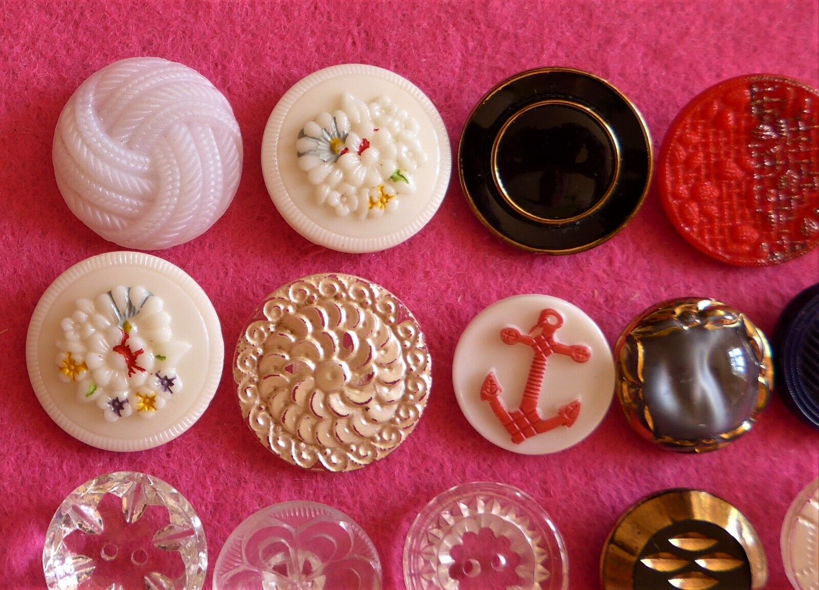 29 vintage CZECH GLASS buttons - various designs and colors flowers ( 14 )