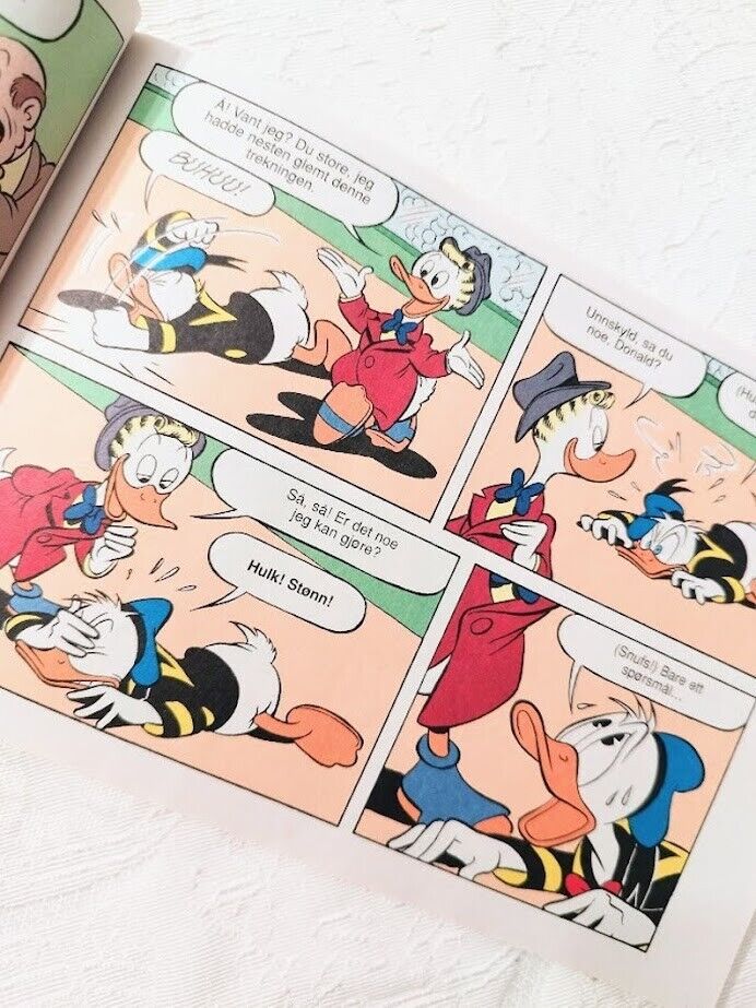 NORWEGIAN Walt Disney Donald Duck and Co Christmas Edition 2004 Comic Book