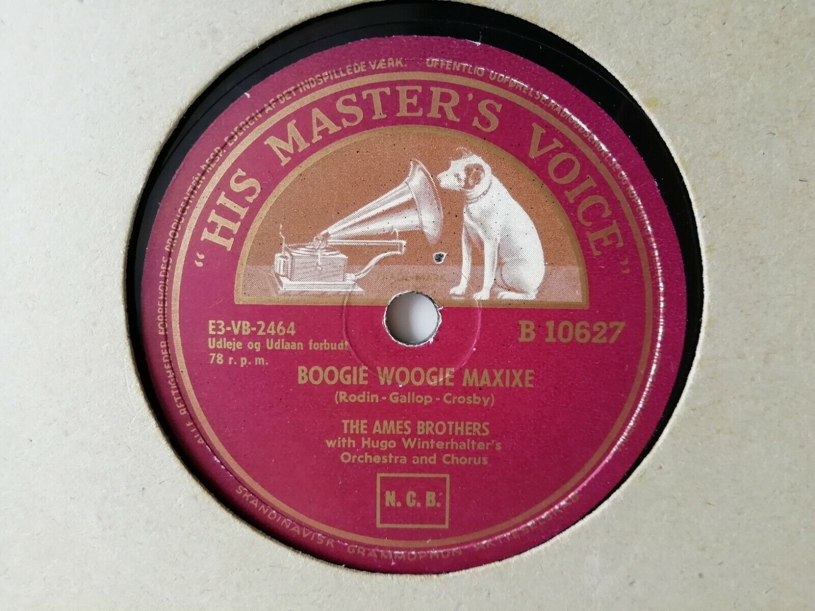 78 rpmEARTHA KITTC'est Si Bon/The Ames Brothers:Boogie Woogie MaxixeDenmark