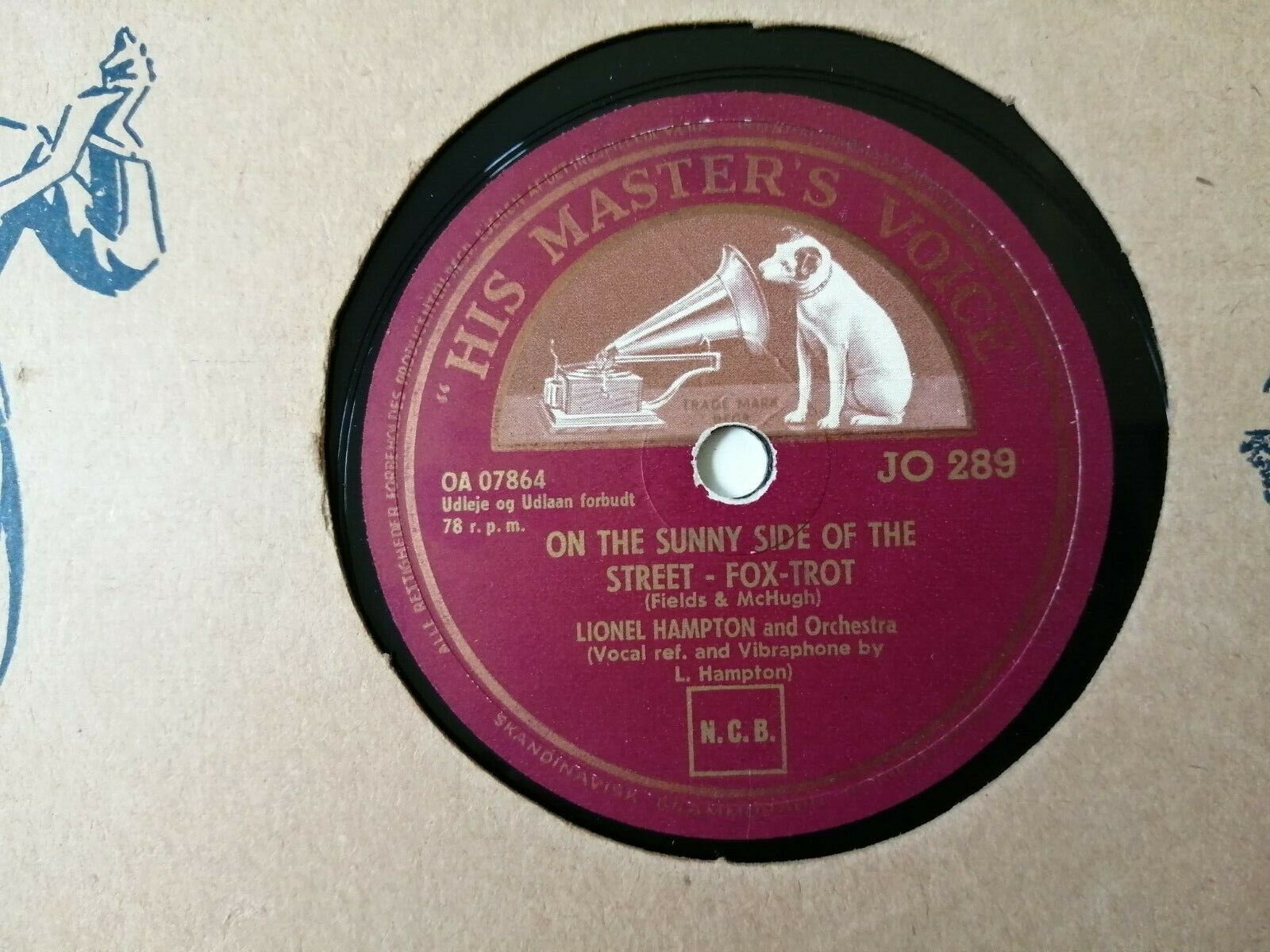 78 rpm LIONEL HAMPTONOn The Sunny Side Of The Street/Ring Them BellsJO 289