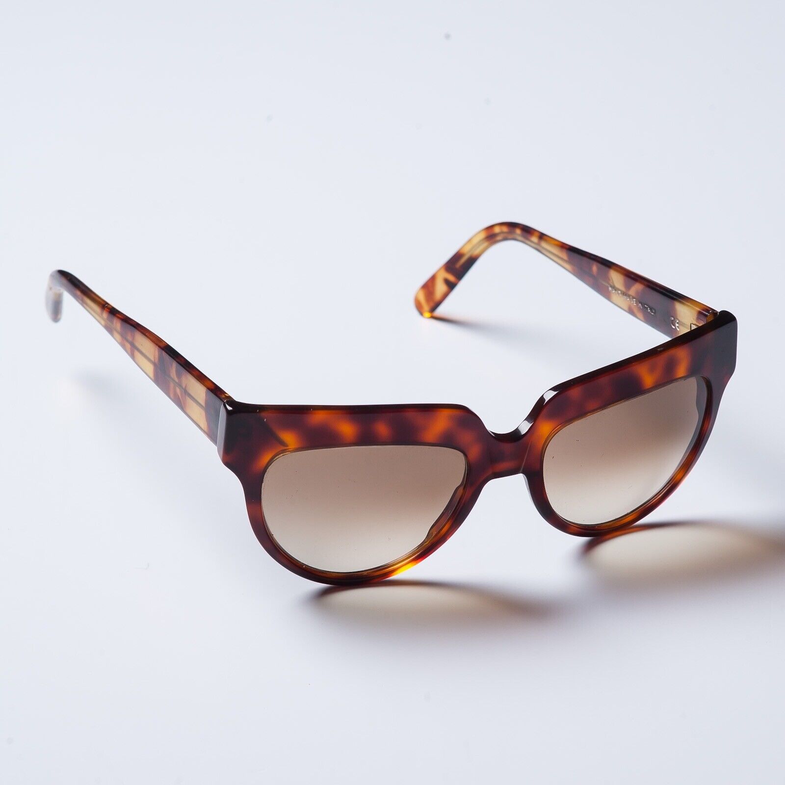 TORTOISE Brown Vintage Sunglasses Italy Made