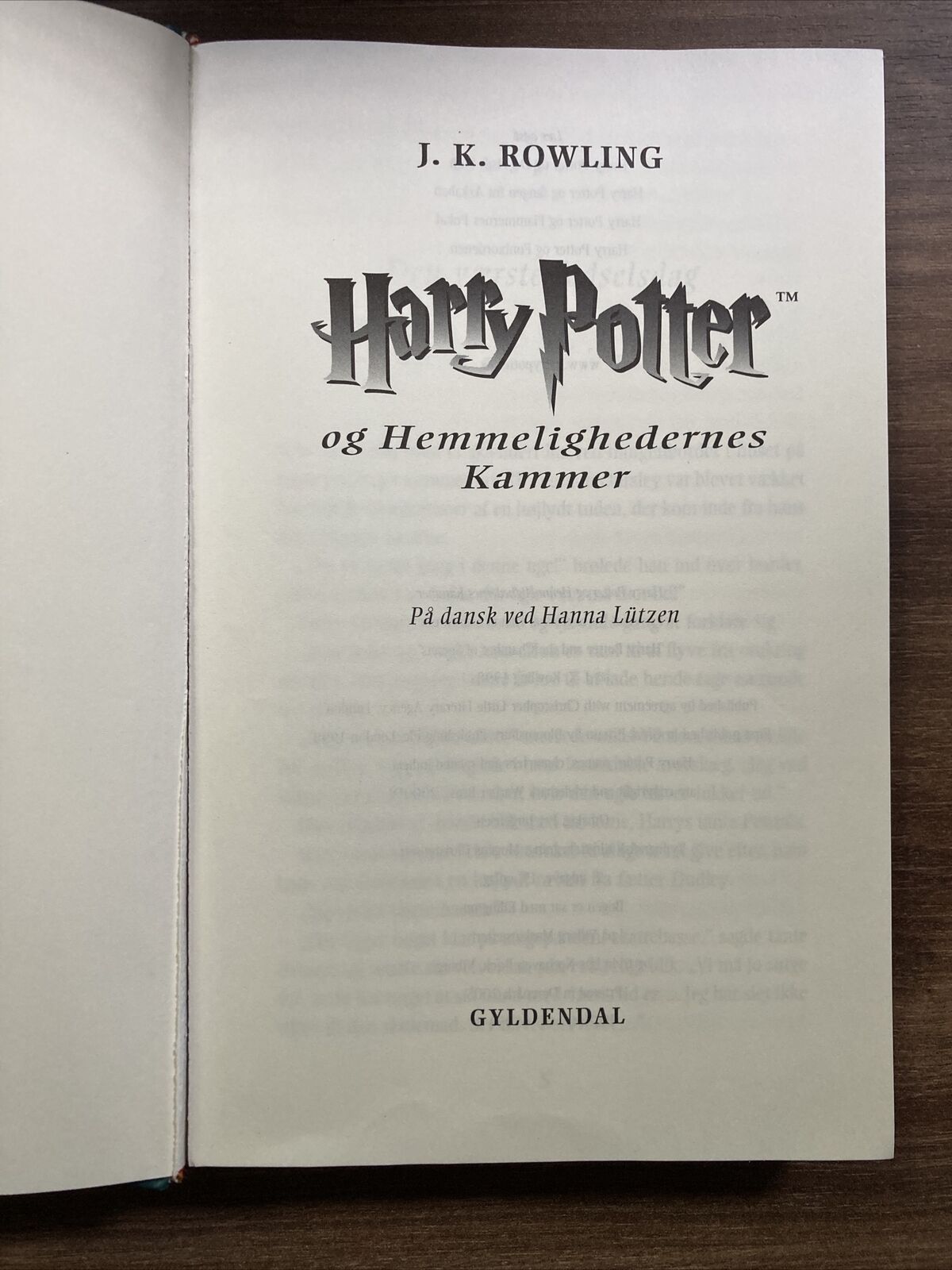 Harry Potter and the Chamber of Secrets 2nd Edition 19th Printing 2005 DANISH