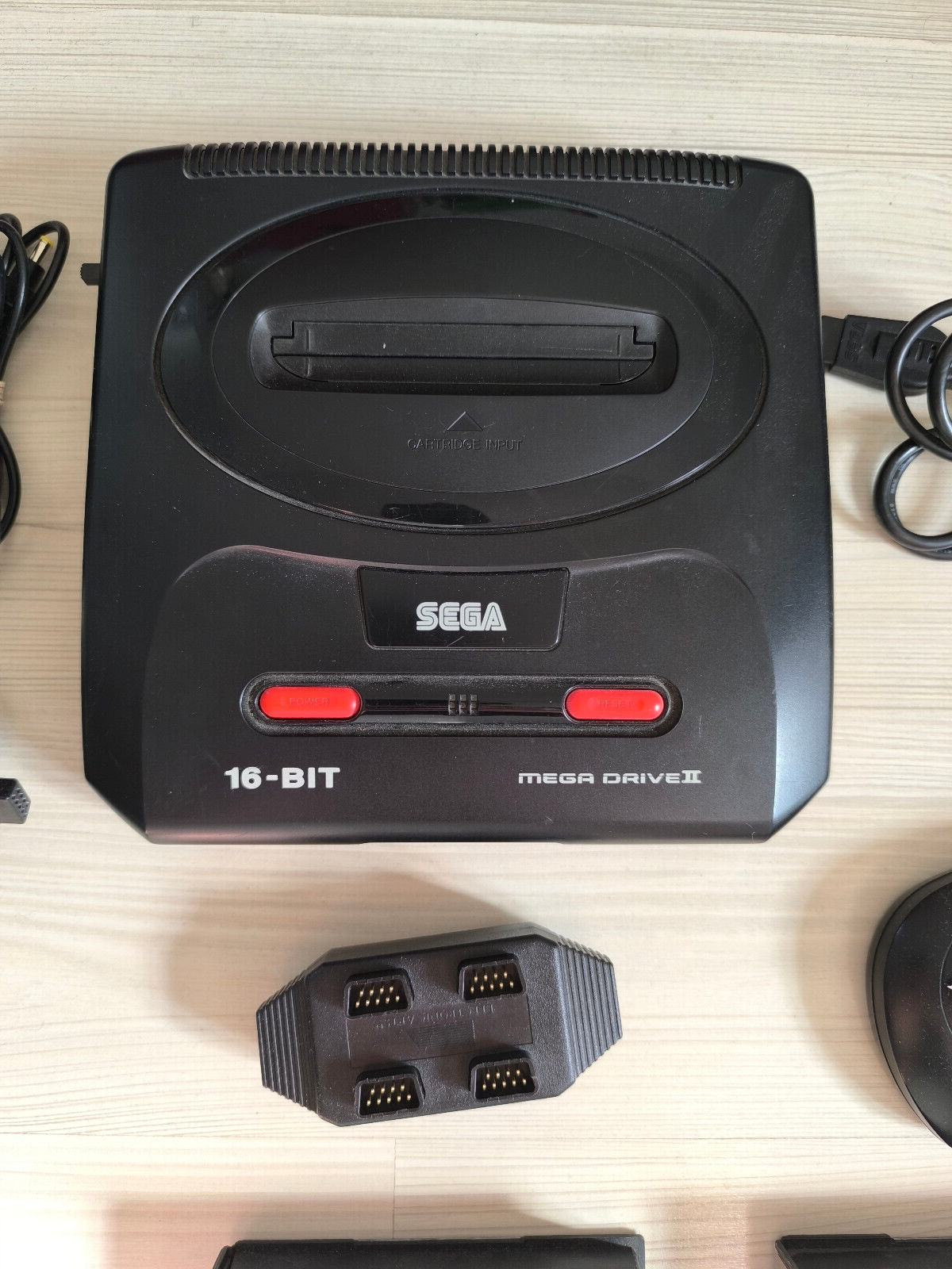 SEGA Mega Drive 2 II SMD Console 50/60 Hz Switch Hyperkin HD cable  more - PAL