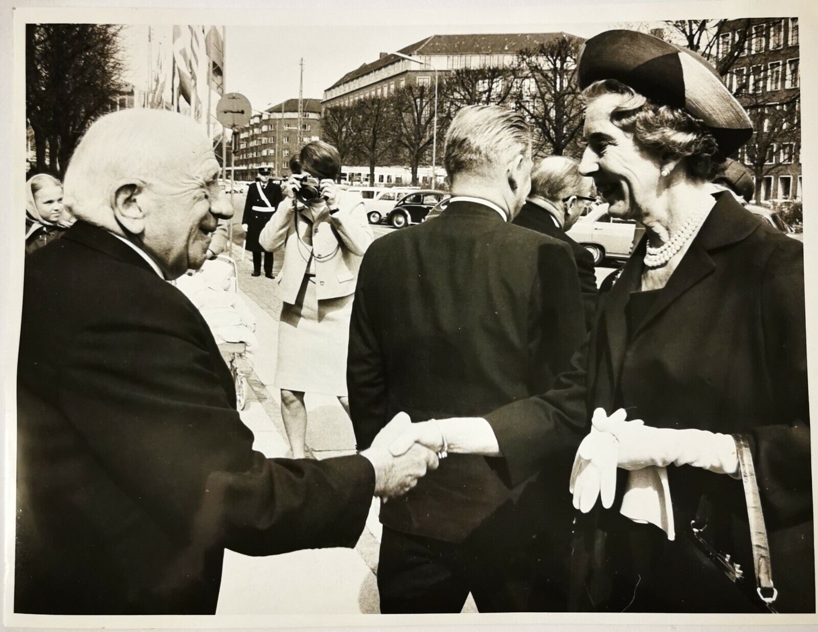 Vtg photo: Queen Ingrid of Denmark is photographed during a visit   Fy010