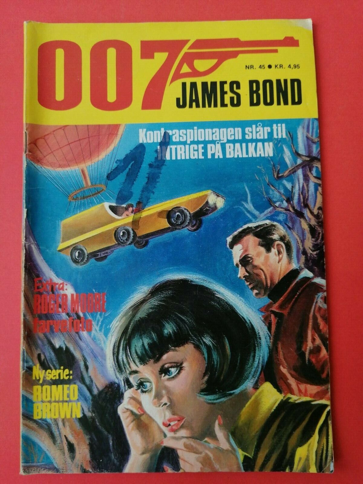 Danish Comic"007 James Bond" Sean Connery cover/Roger Moore on back pages1978