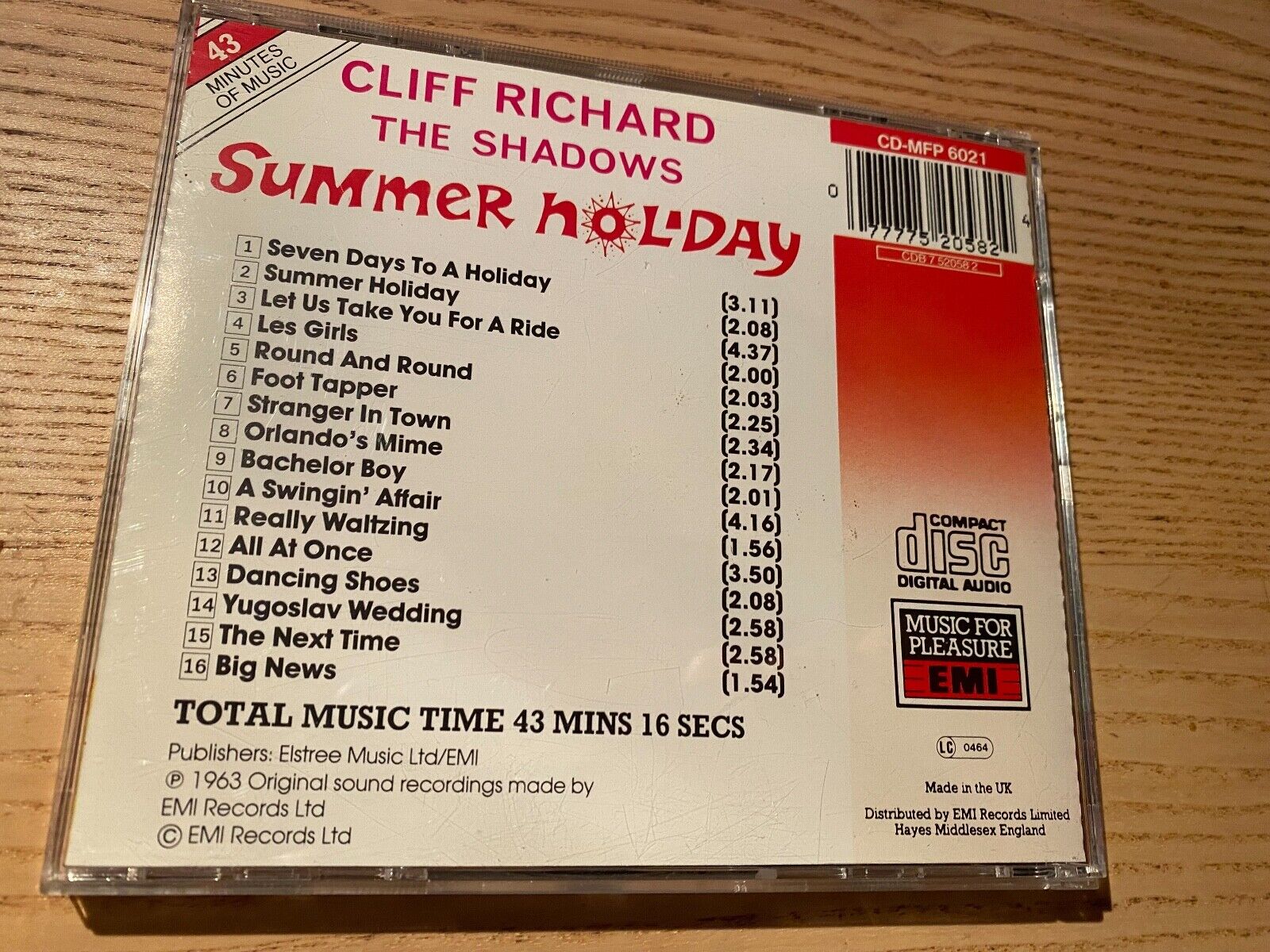 CLIFF RICHARD  THE SHADOWS "SUMMER HOLIDAY" 1963 CD ALBUM 16 TRACKS EMI UK RARE