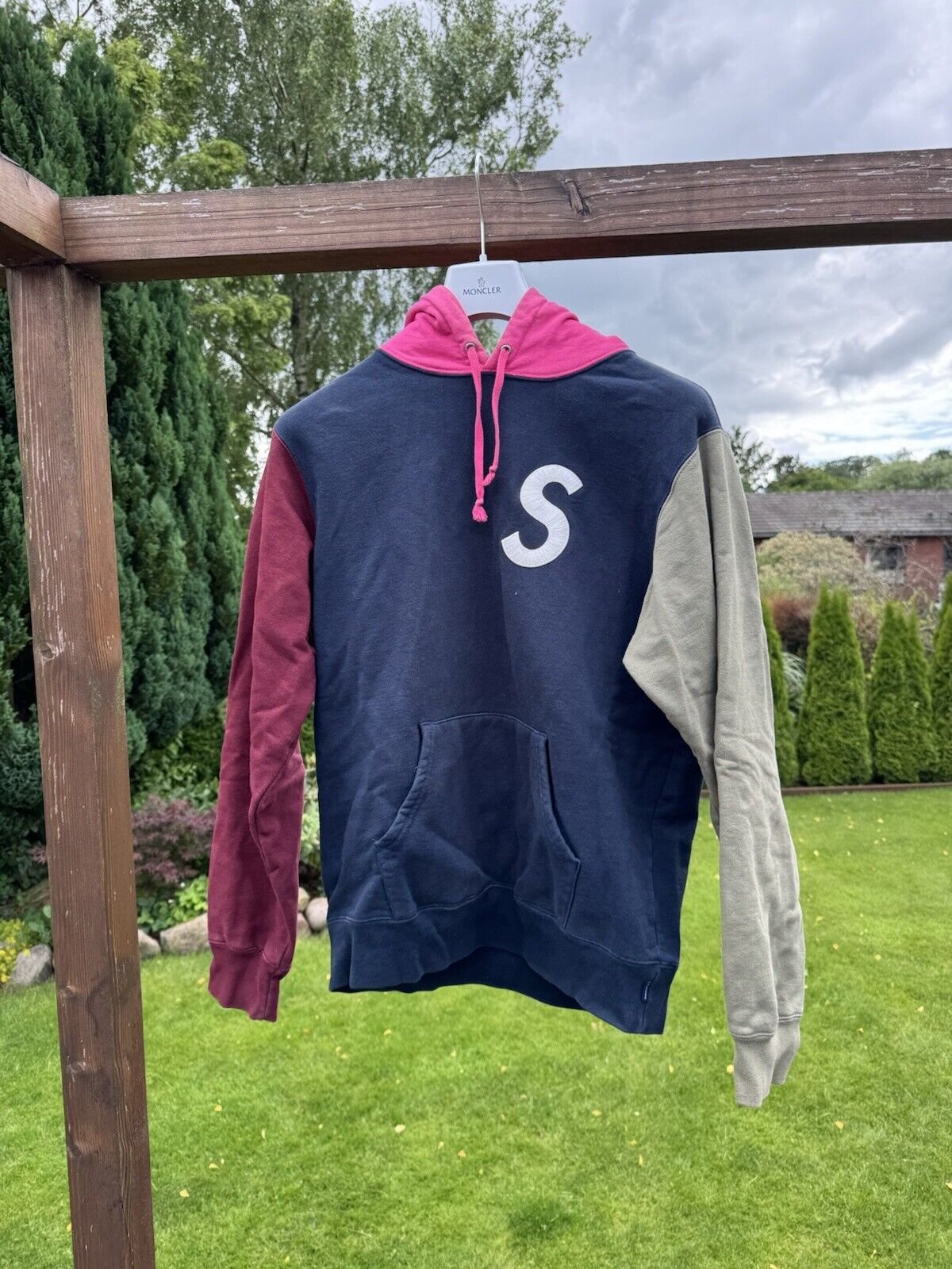 Suprême S Logo Hoodie