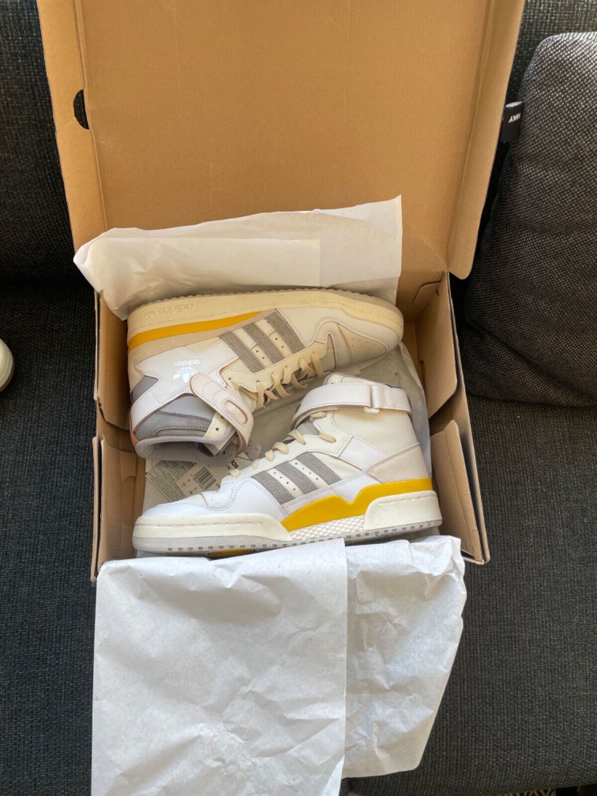 adidas forum 84 hi Grey/yellow