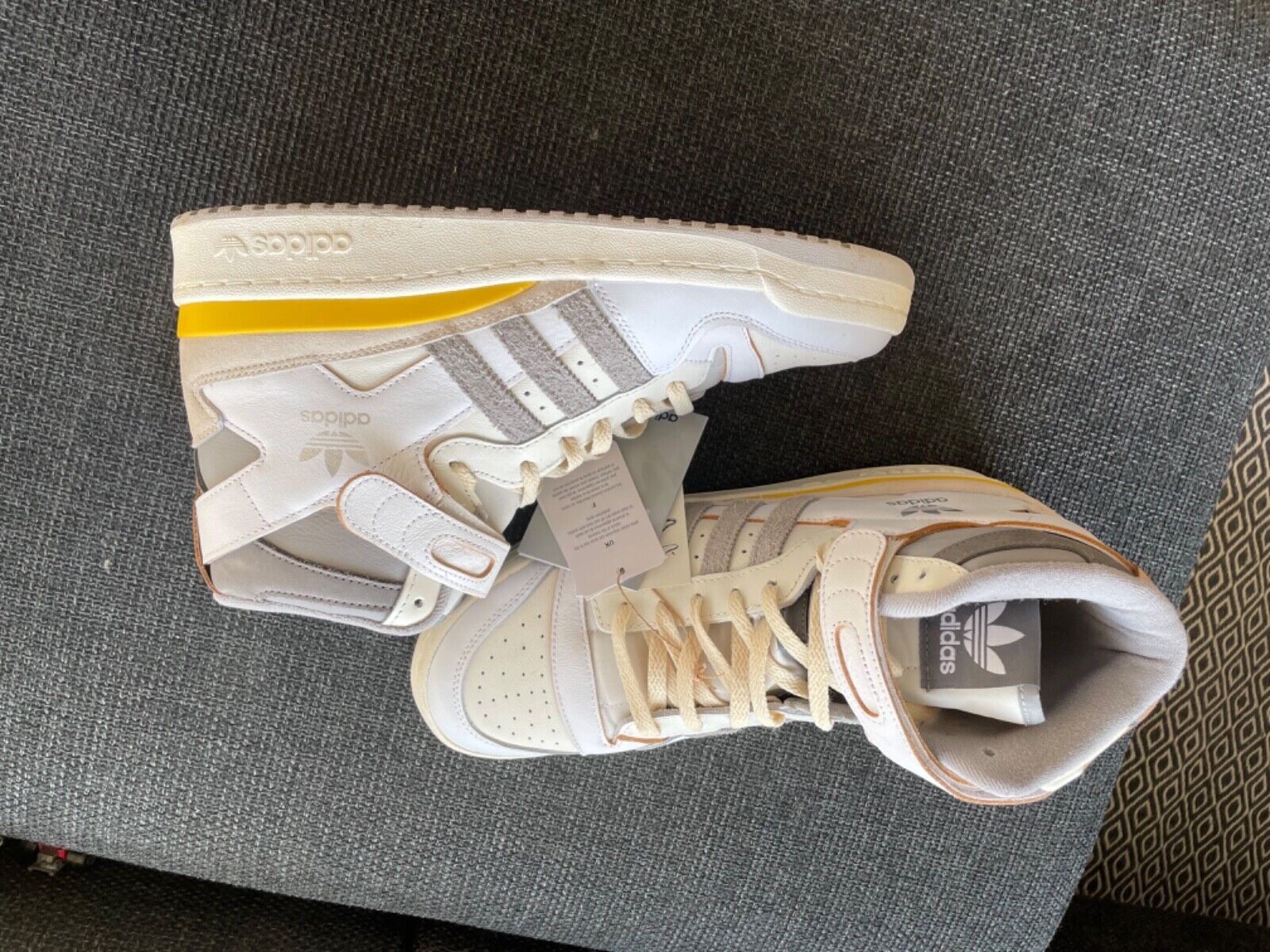 adidas forum 84 hi Grey/yellow