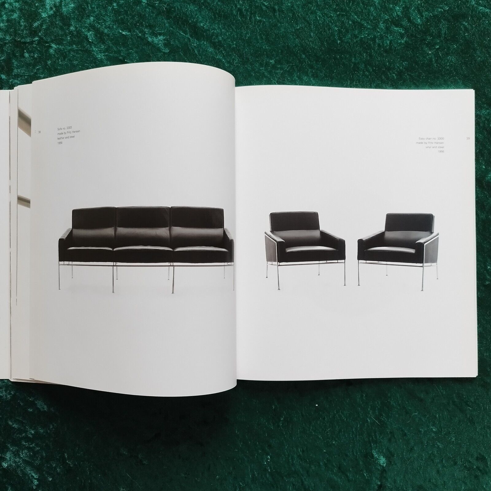 ARNE JACOBSEN Danish designer Book in EnglishDansk Møbelkunst 2002