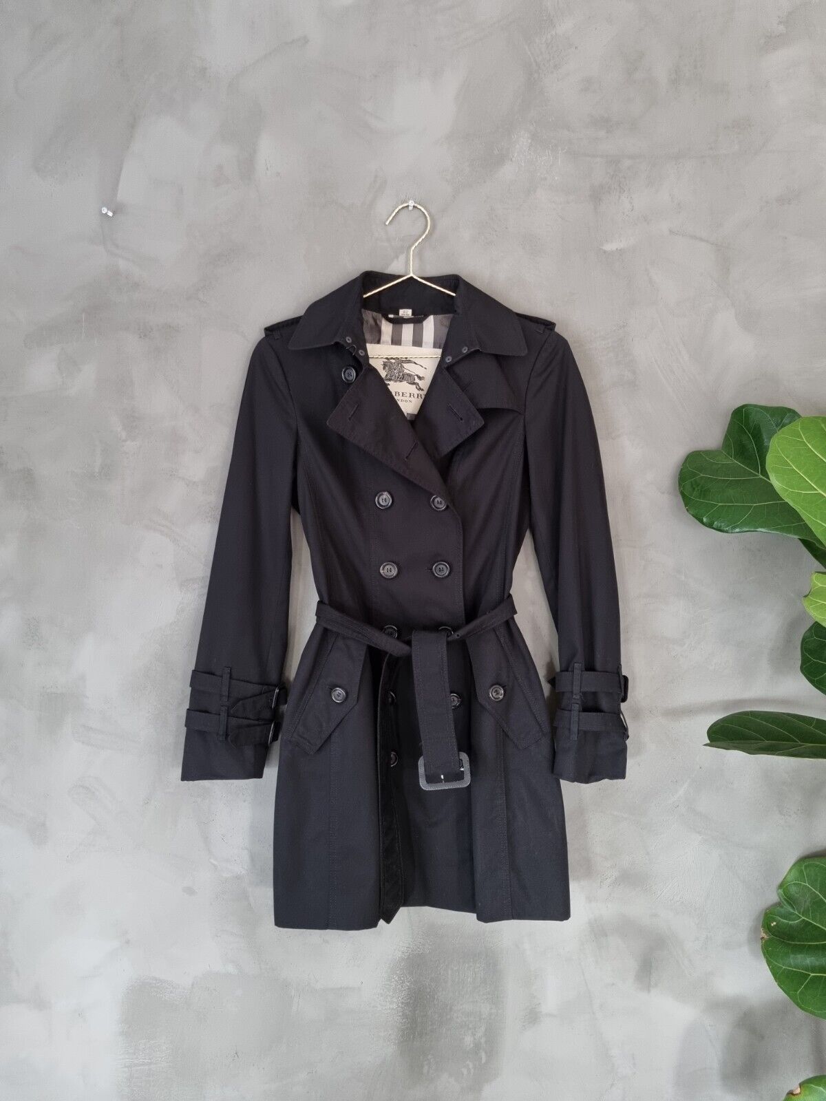 **Burberry** Black Heritage Short Trench Coat IT36 XS