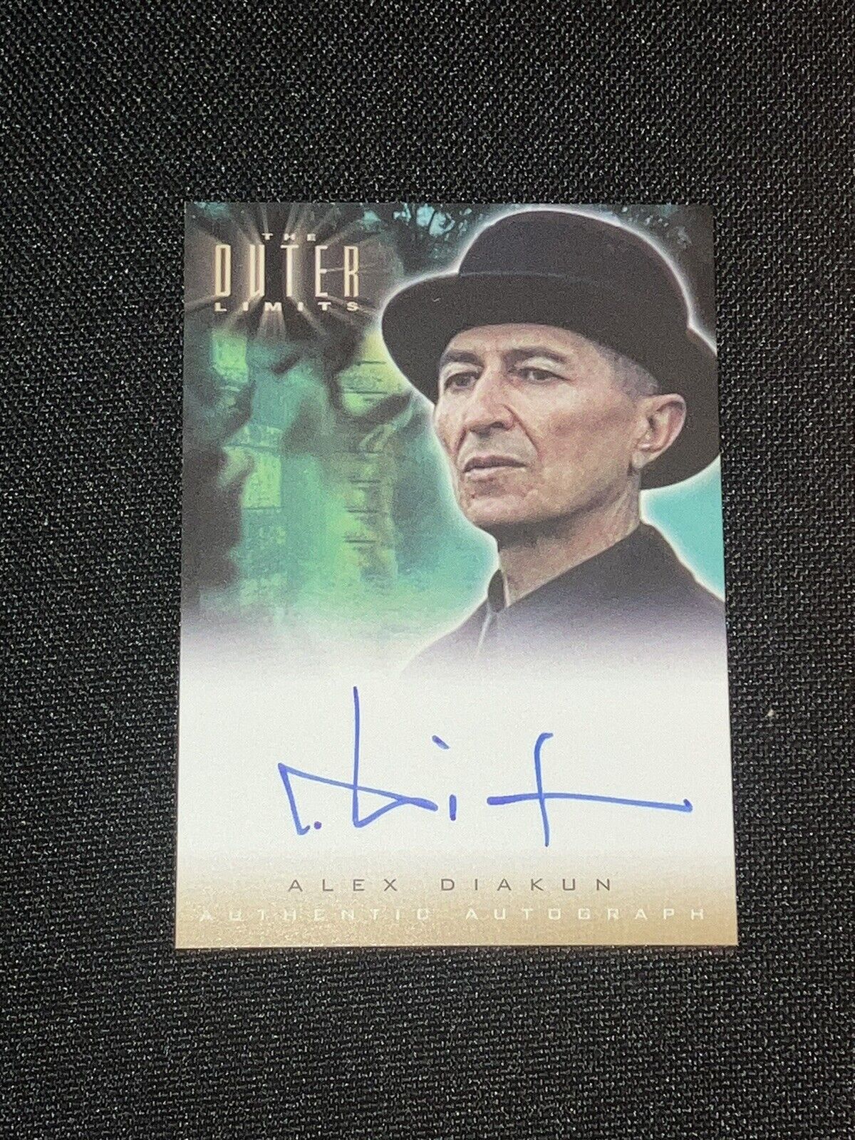 2003 THE OUTER LIMITS AUTOGRAPH CARD #A17 ALEX DIAKUN AS NICHOLAS PRENTICE