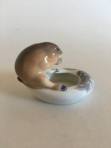 Royal Copenhagen Art Nouveau Bowl with Beaver No 1067/615