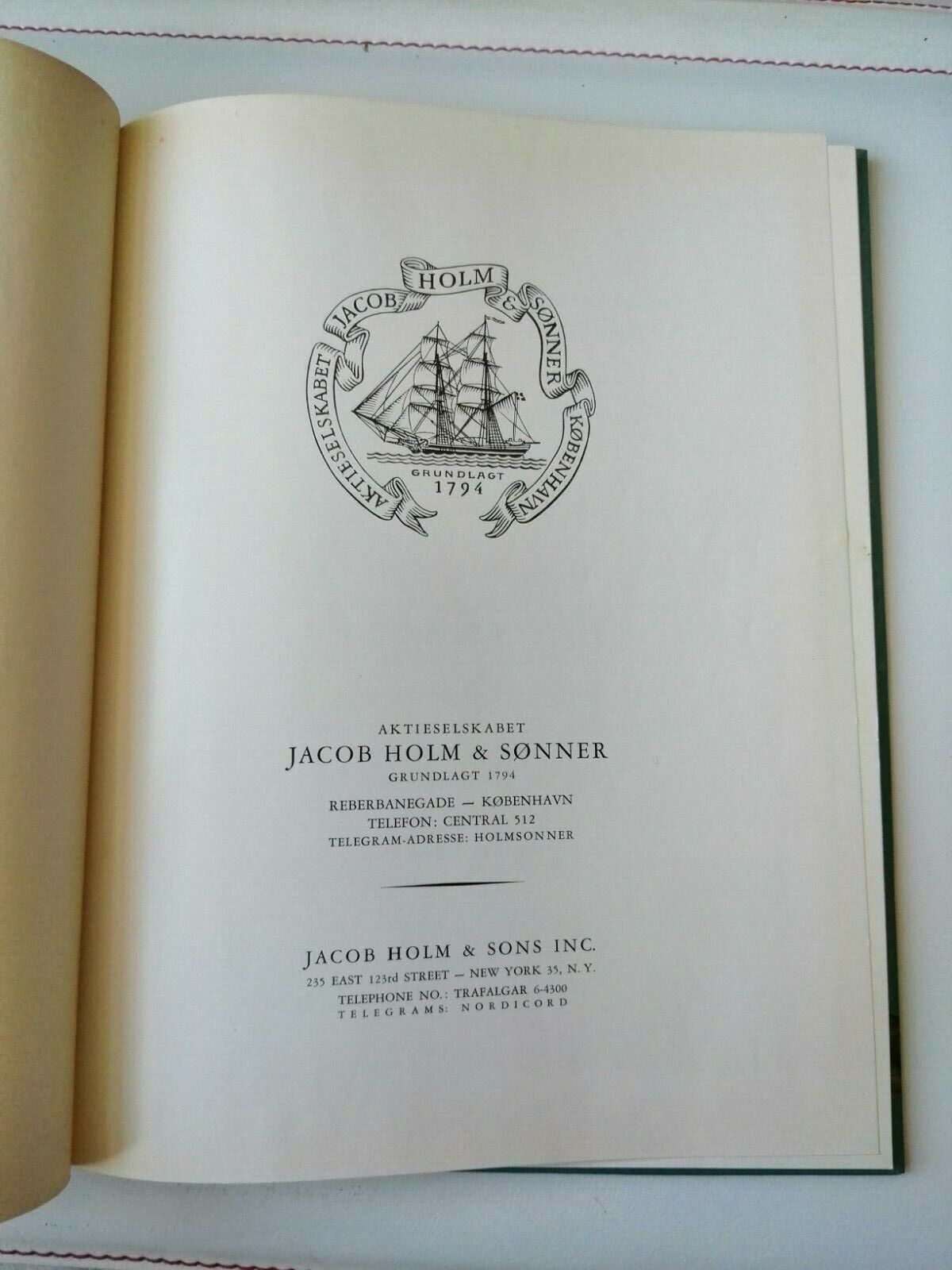 Aktieselskabet JACOB HOLM  SØNNEREst1794Rope makerEnglish/Danish1955