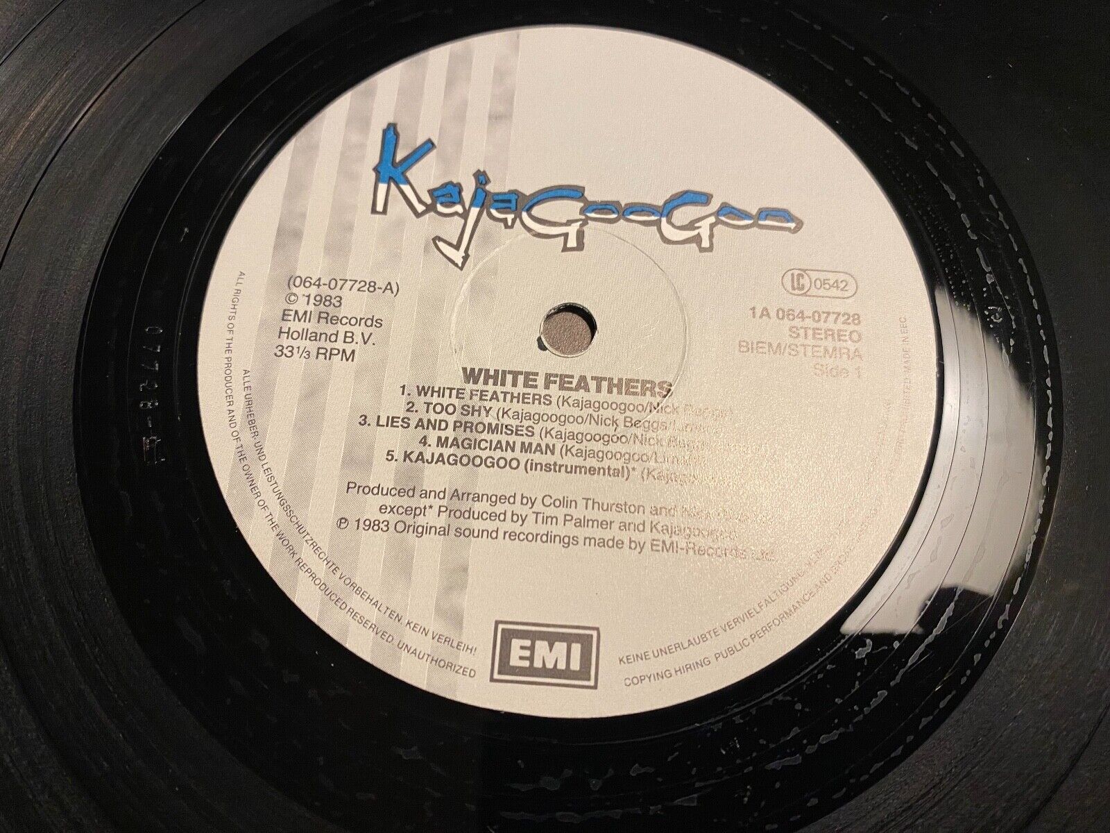 KAJAGOOGOO "WHITE FEATHERS" EMI RECORDS 1983 10 TRACK LP DUTCH PRESS INNERSLEEVE