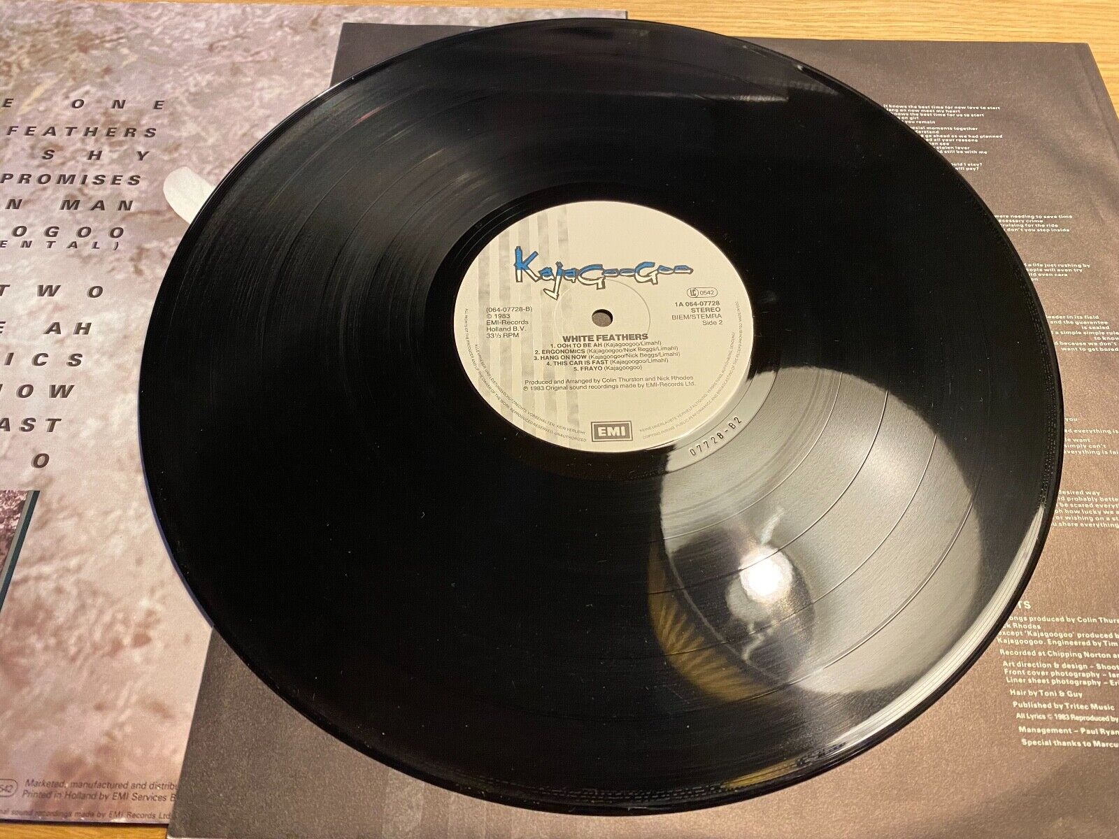 KAJAGOOGOO "WHITE FEATHERS" EMI RECORDS 1983 10 TRACK LP DUTCH PRESS INNERSLEEVE